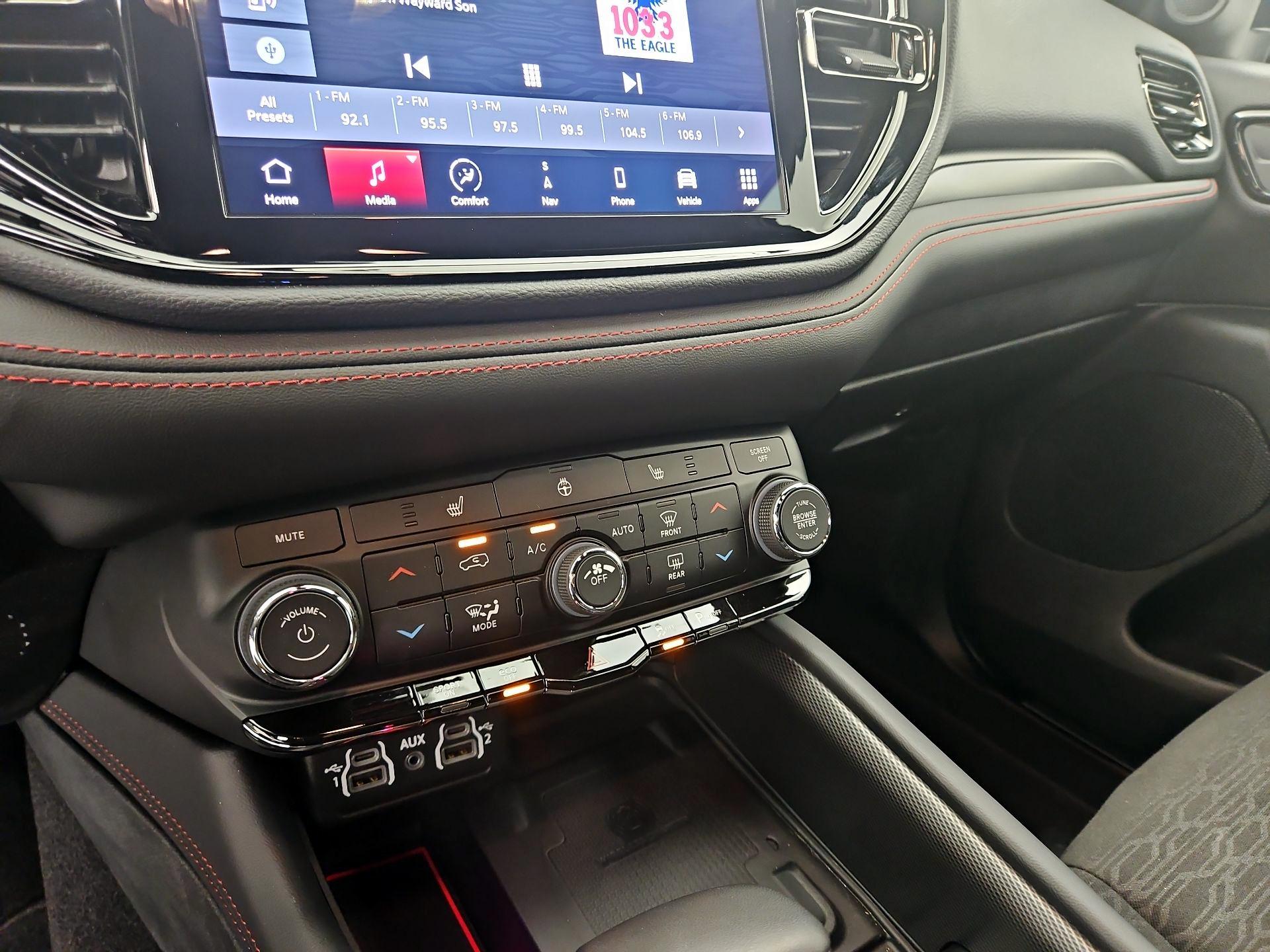 Thumbnail: 2024 Dodge Durango - 17