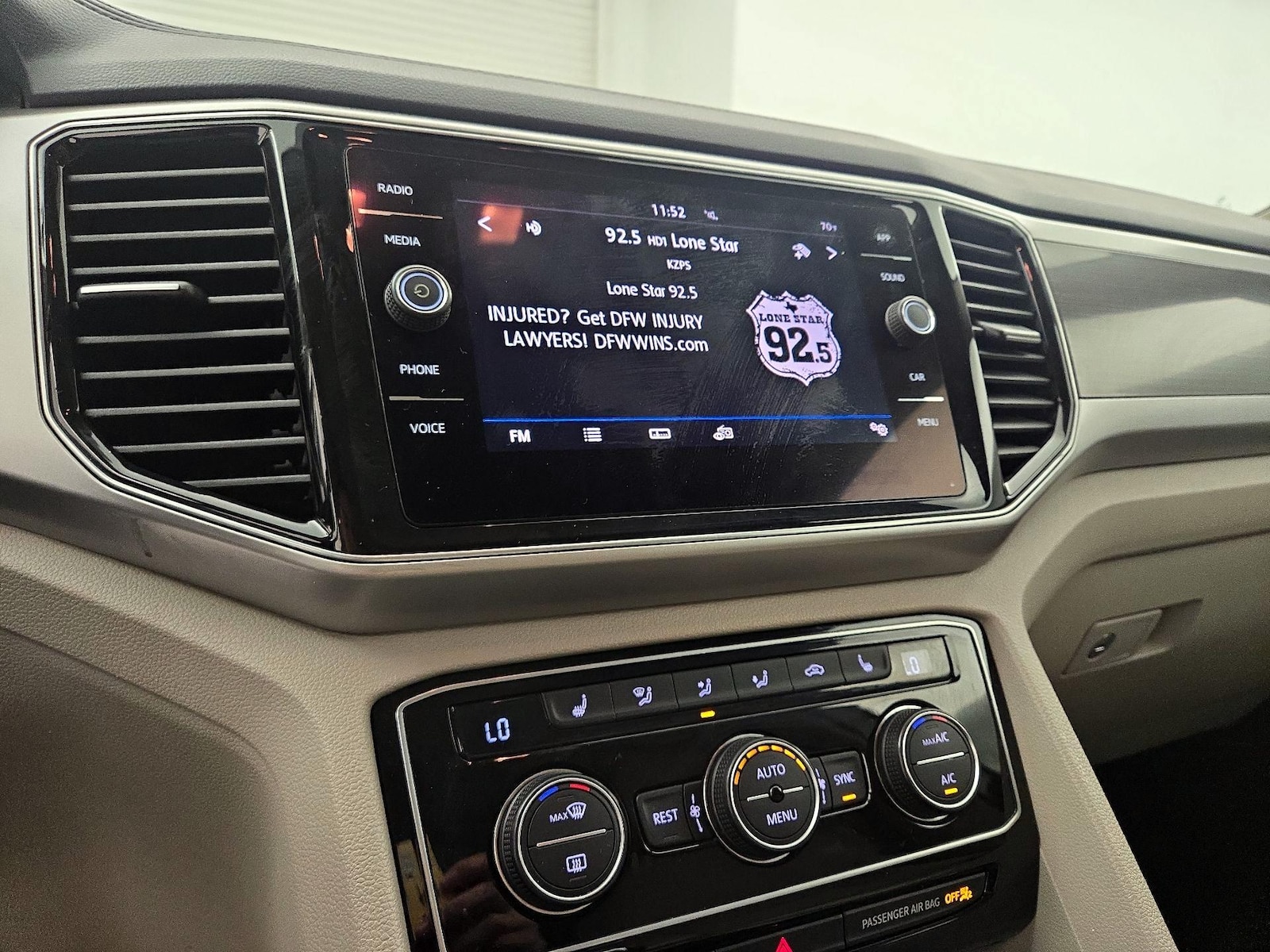 2018 Volkswagen Atlas SEL - Photo 17