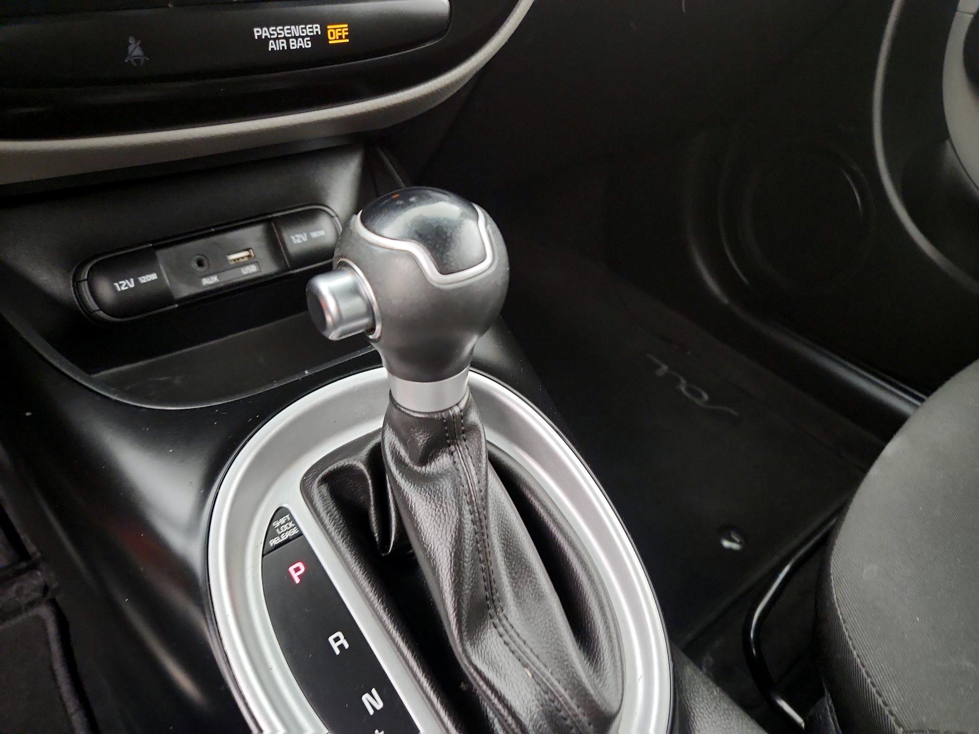 Thumbnail: 2018 Kia Soul - 16