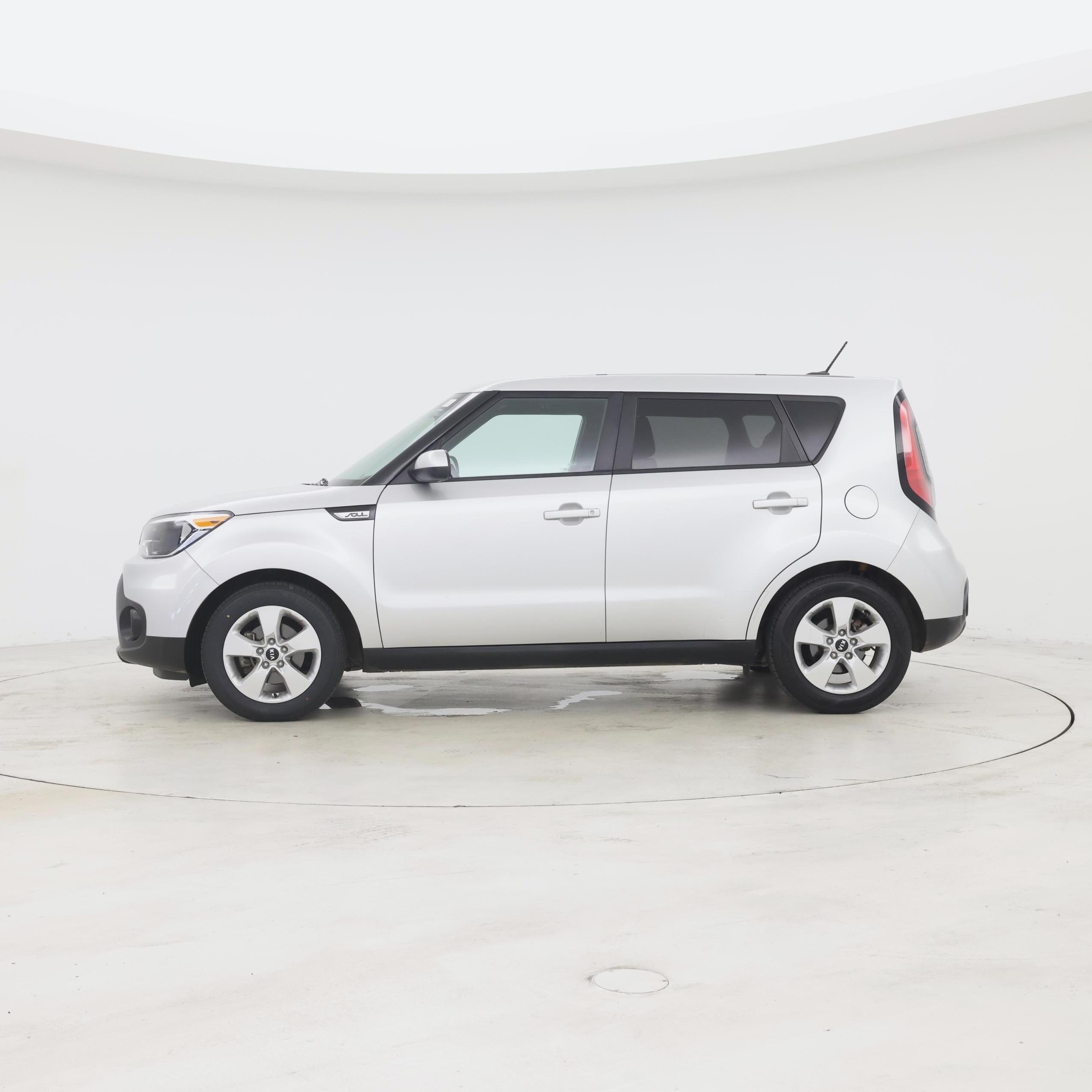 Thumbnail: 2018 Kia Soul - 3