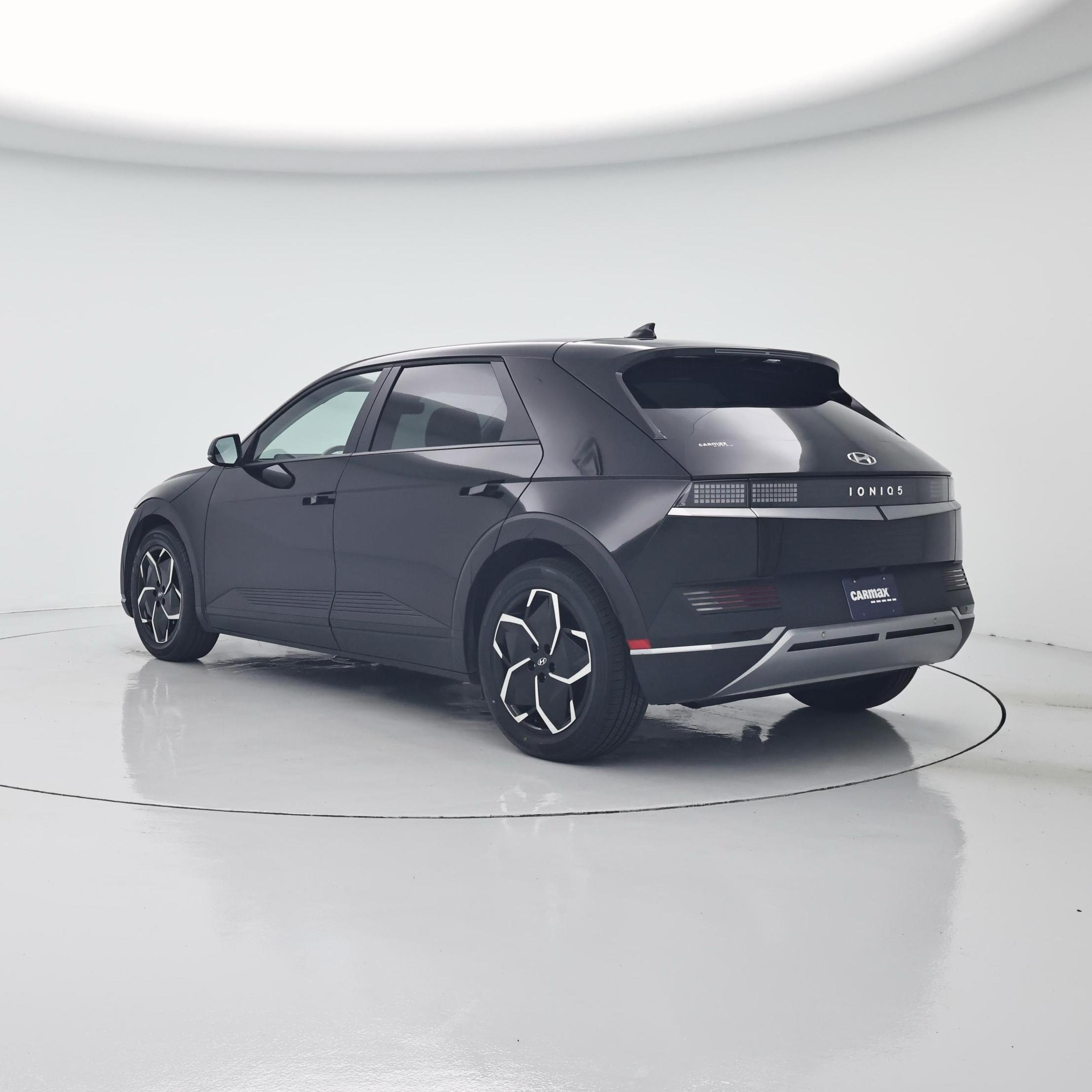 Thumbnail: 2022 Hyundai Ioniq 5 - 2