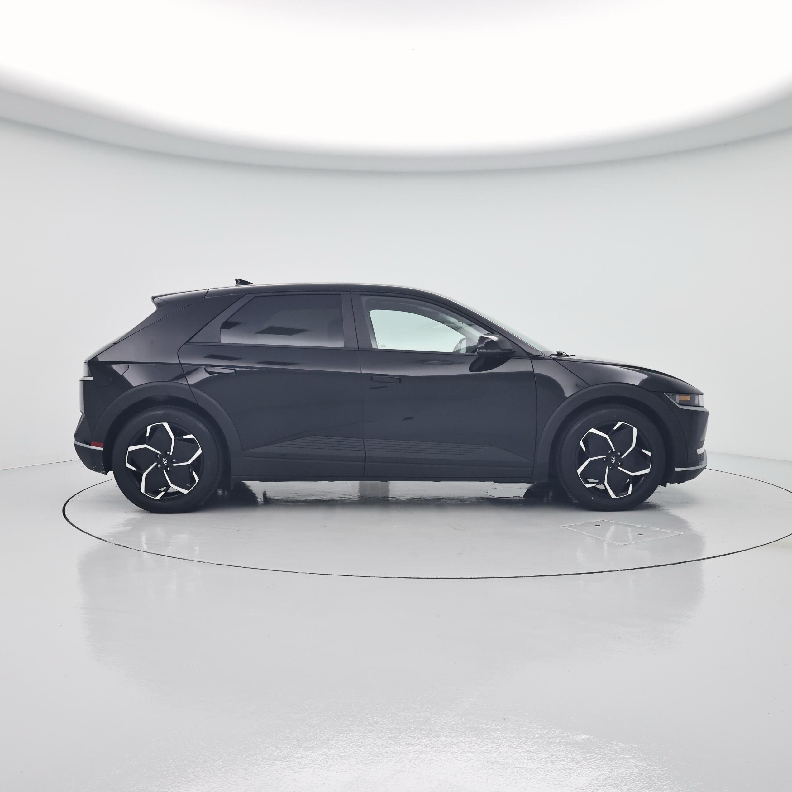 Thumbnail: 2022 Hyundai Ioniq 5 - 7