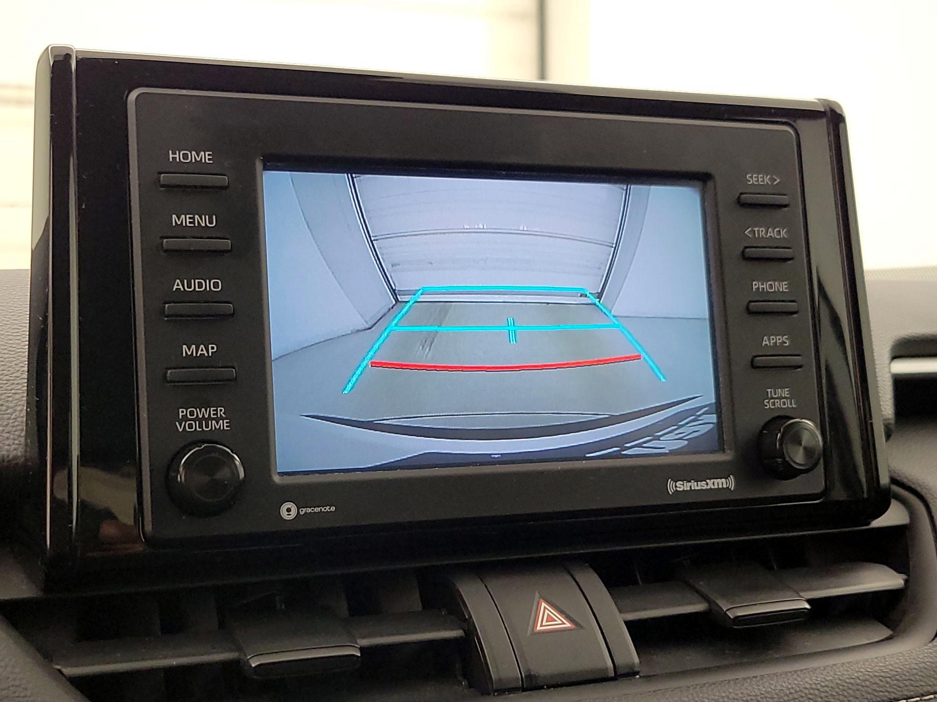 Thumbnail: 2021 Toyota RAV4 - 14