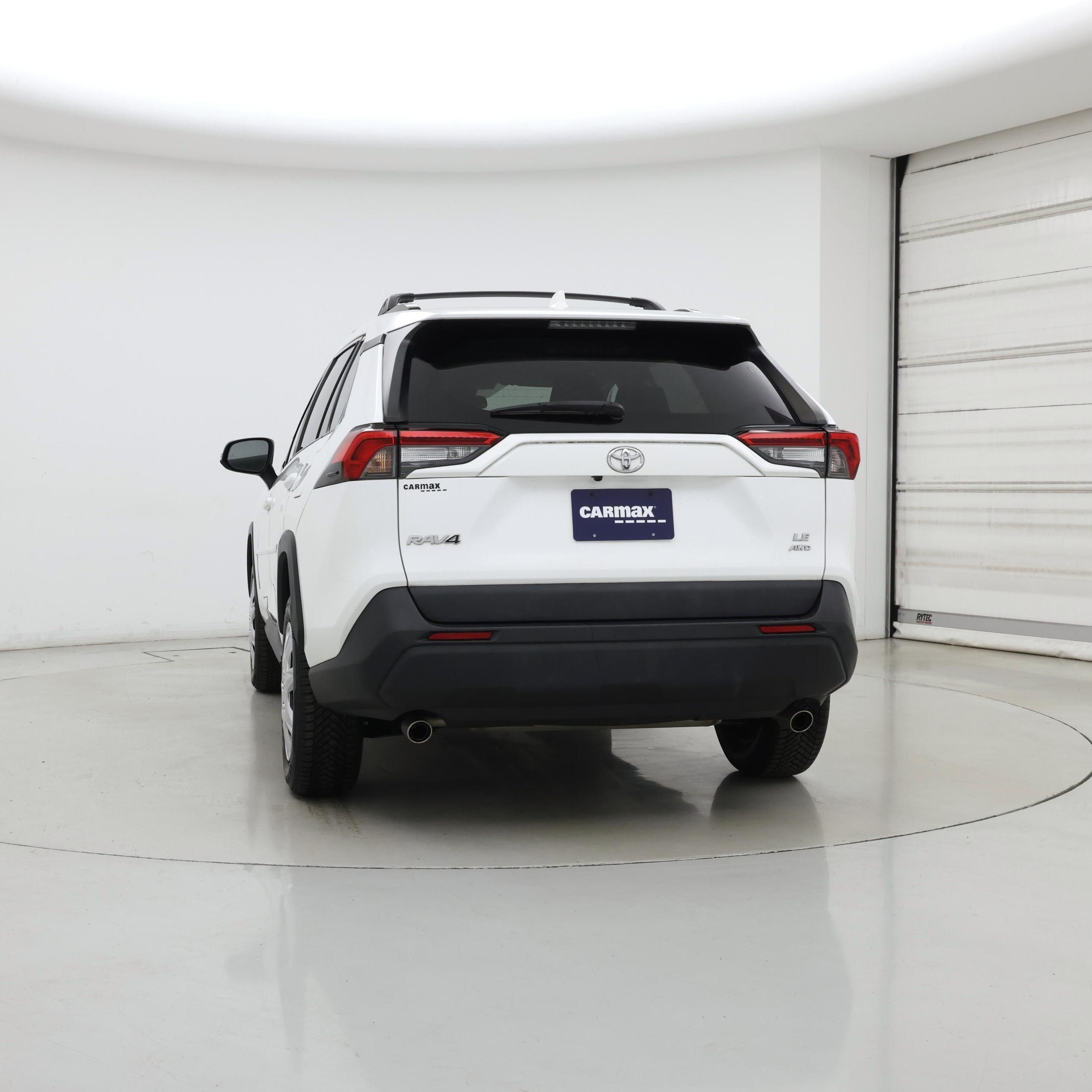 Thumbnail: 2021 Toyota RAV4 - 6