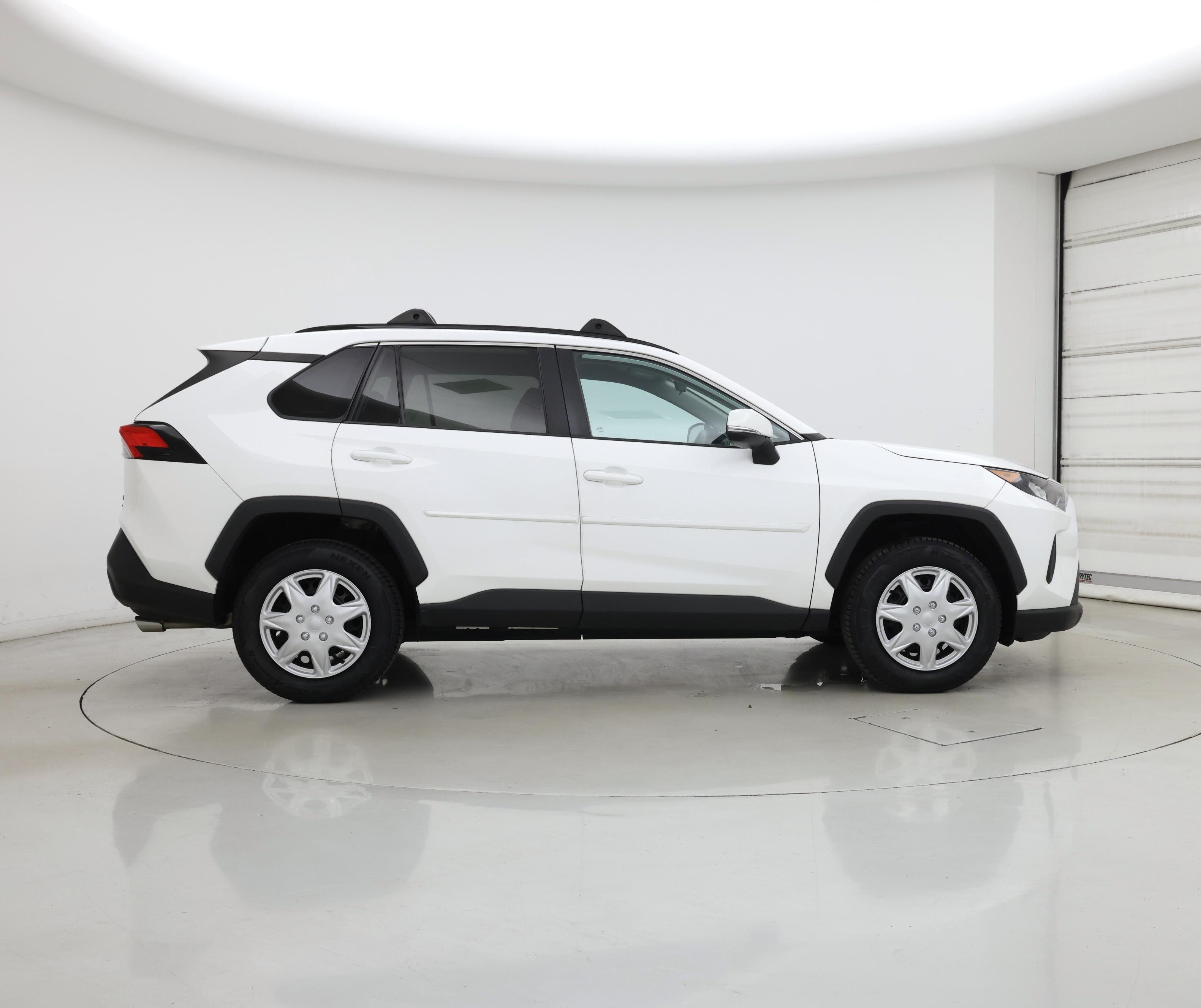 Thumbnail: 2021 Toyota RAV4 - 7