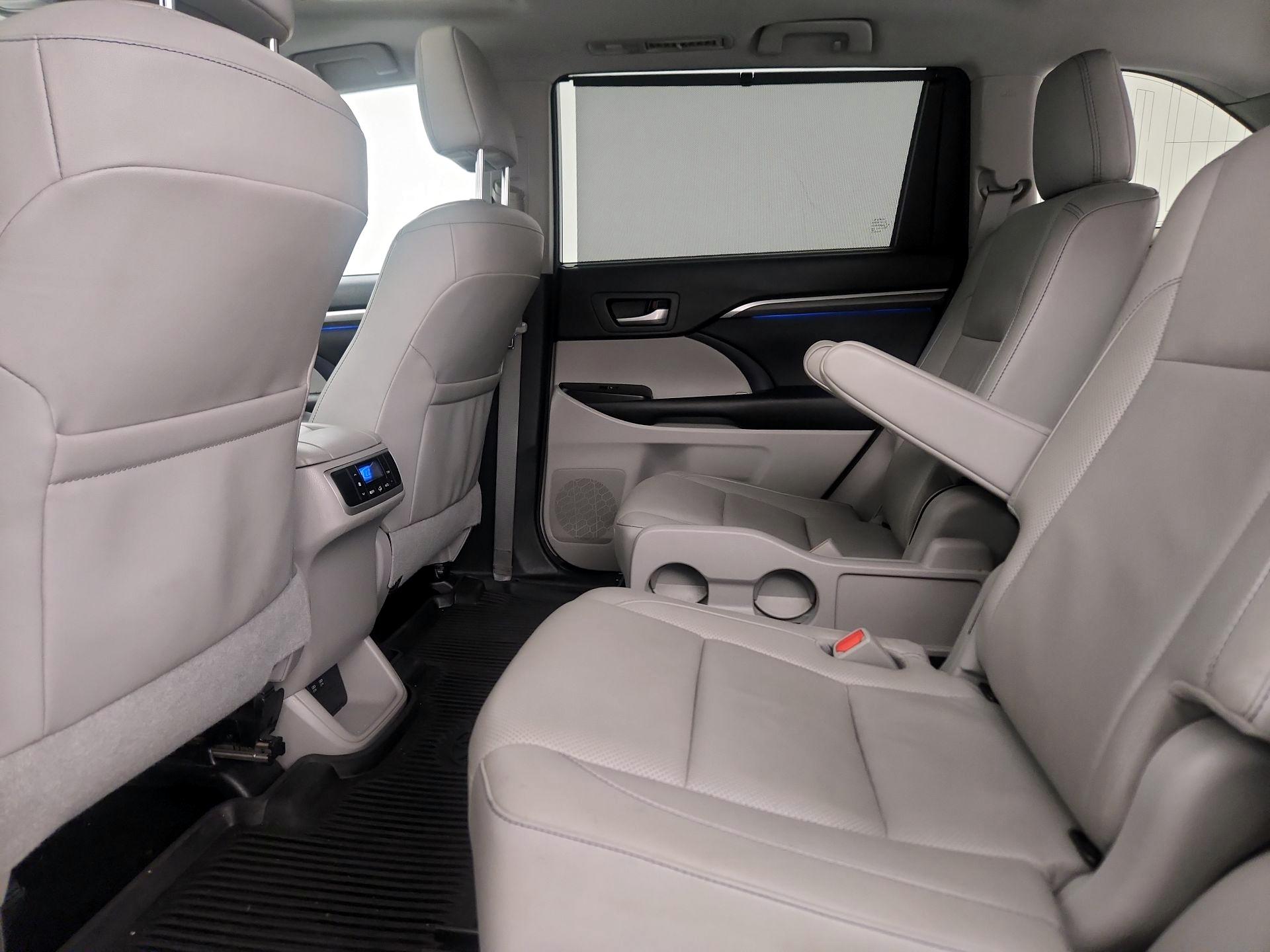 Thumbnail: 2018 Toyota Highlander - 19