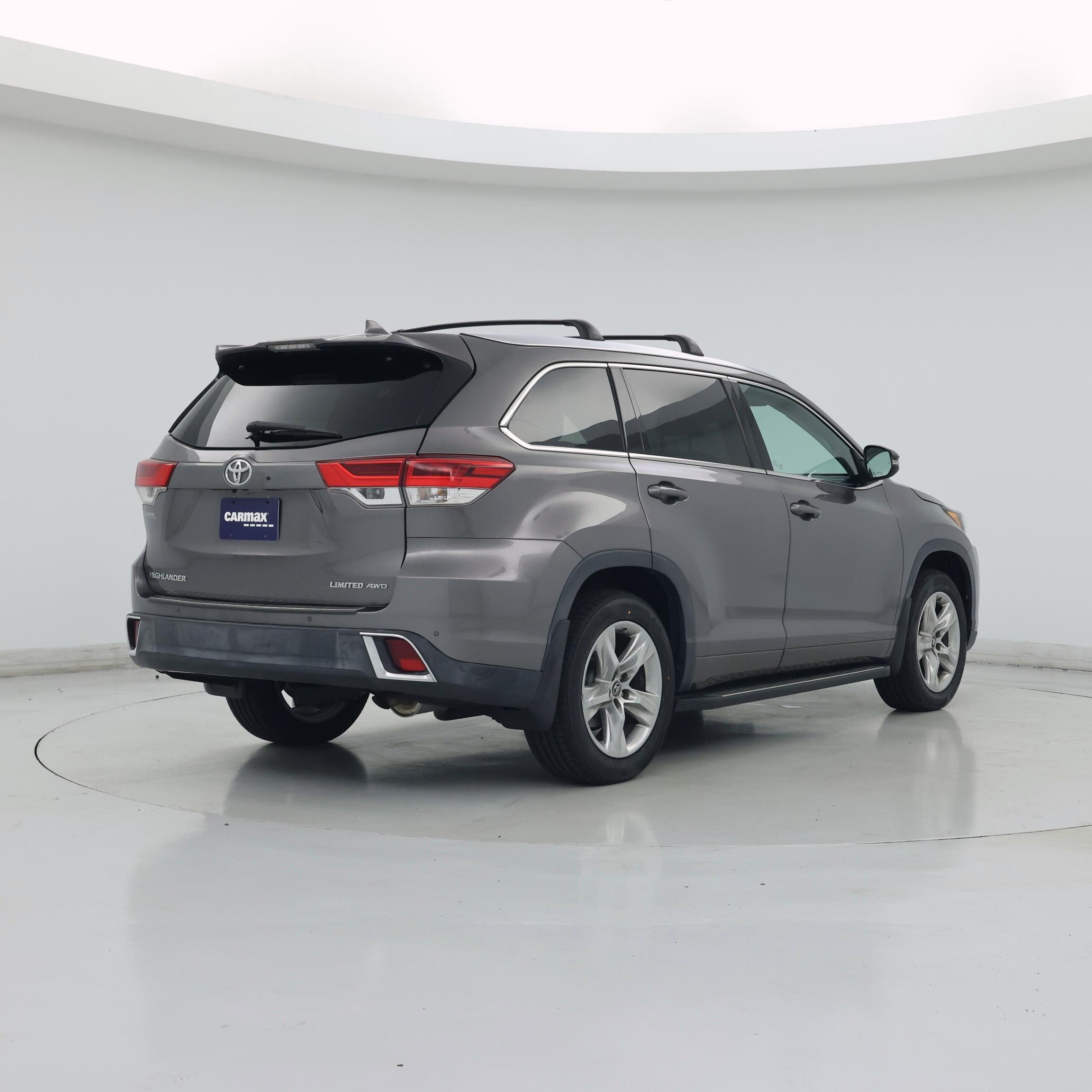 Thumbnail: 2018 Toyota Highlander - 8