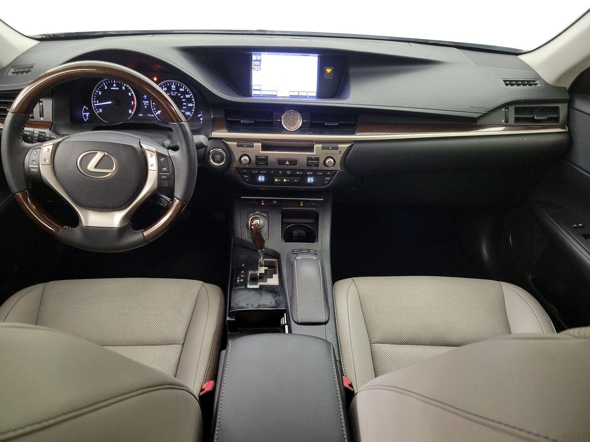 Thumbnail: 2014 Lexus ES - 9