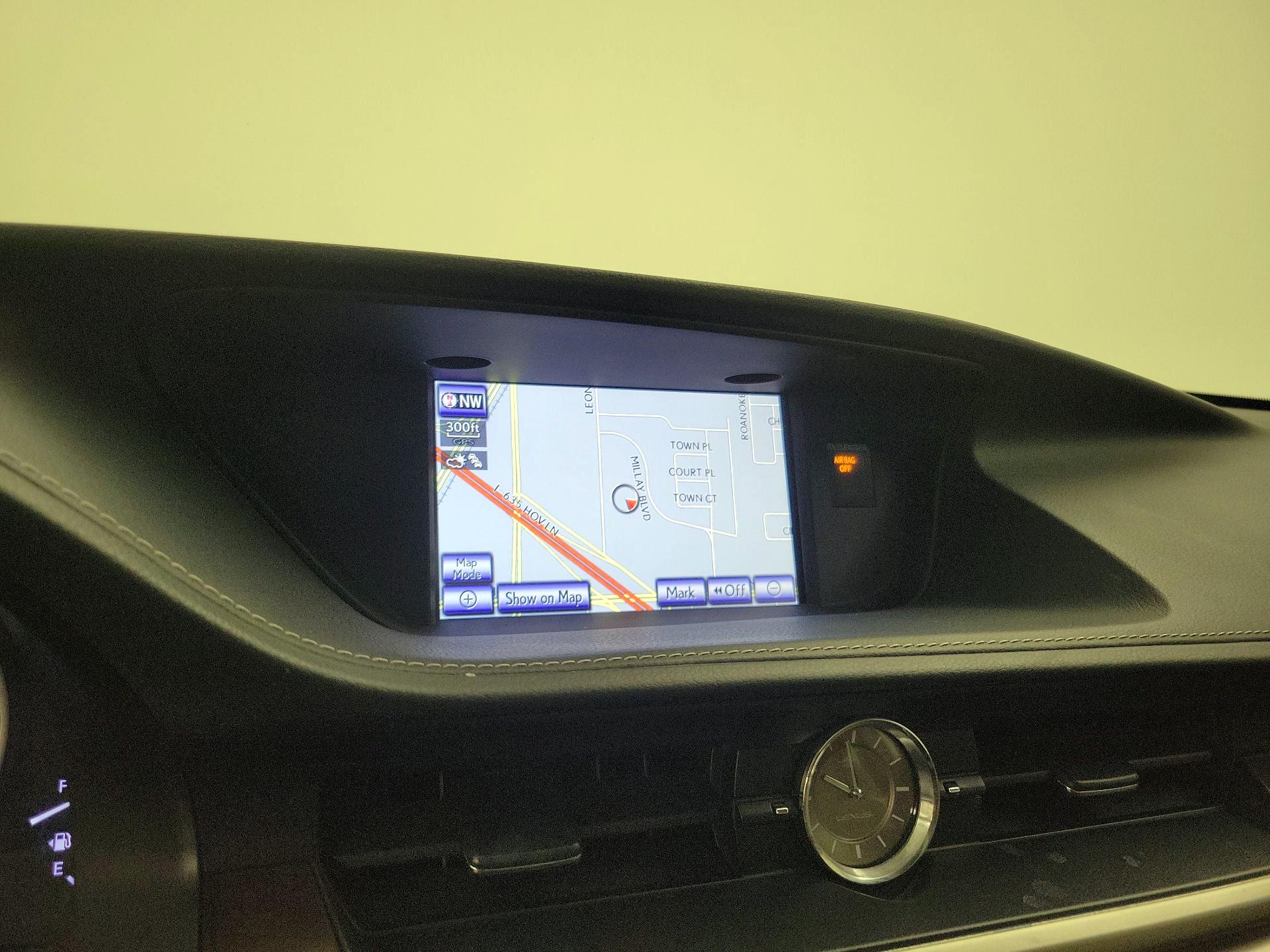 Thumbnail: 2014 Lexus ES - 14