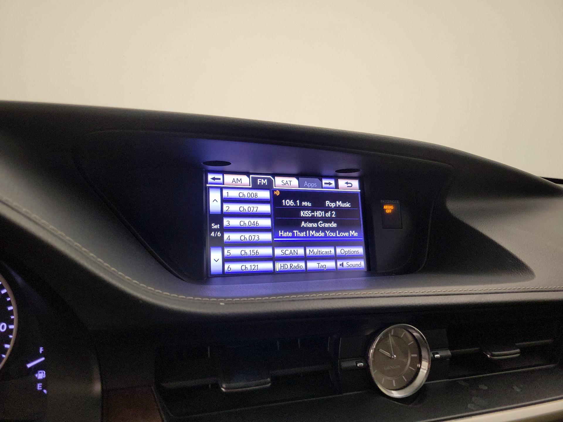 Thumbnail: 2014 Lexus ES - 16