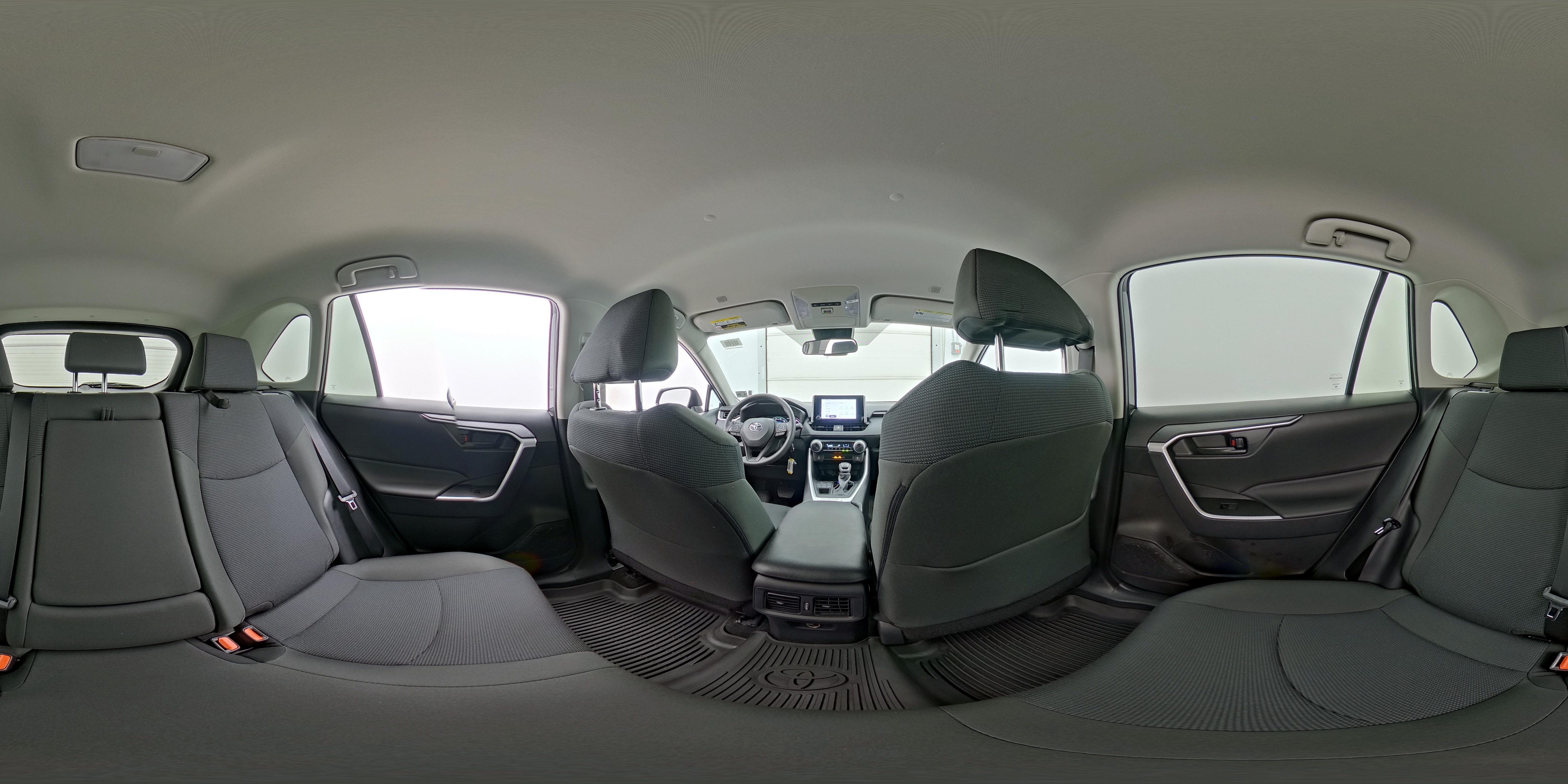2025 Toyota RAV4 LE - Photo 25