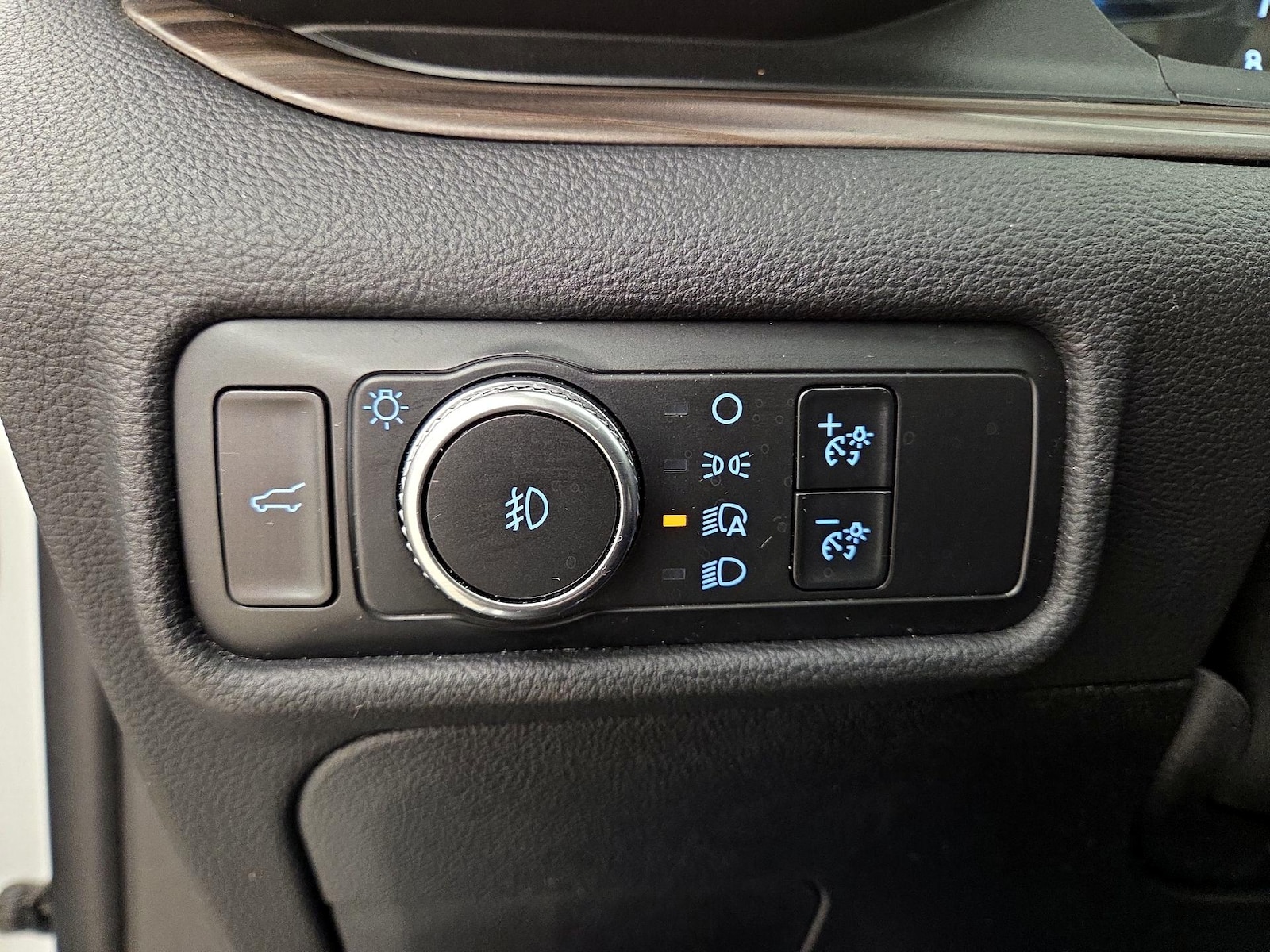 2020 Ford Explorer Limited - Photo 14