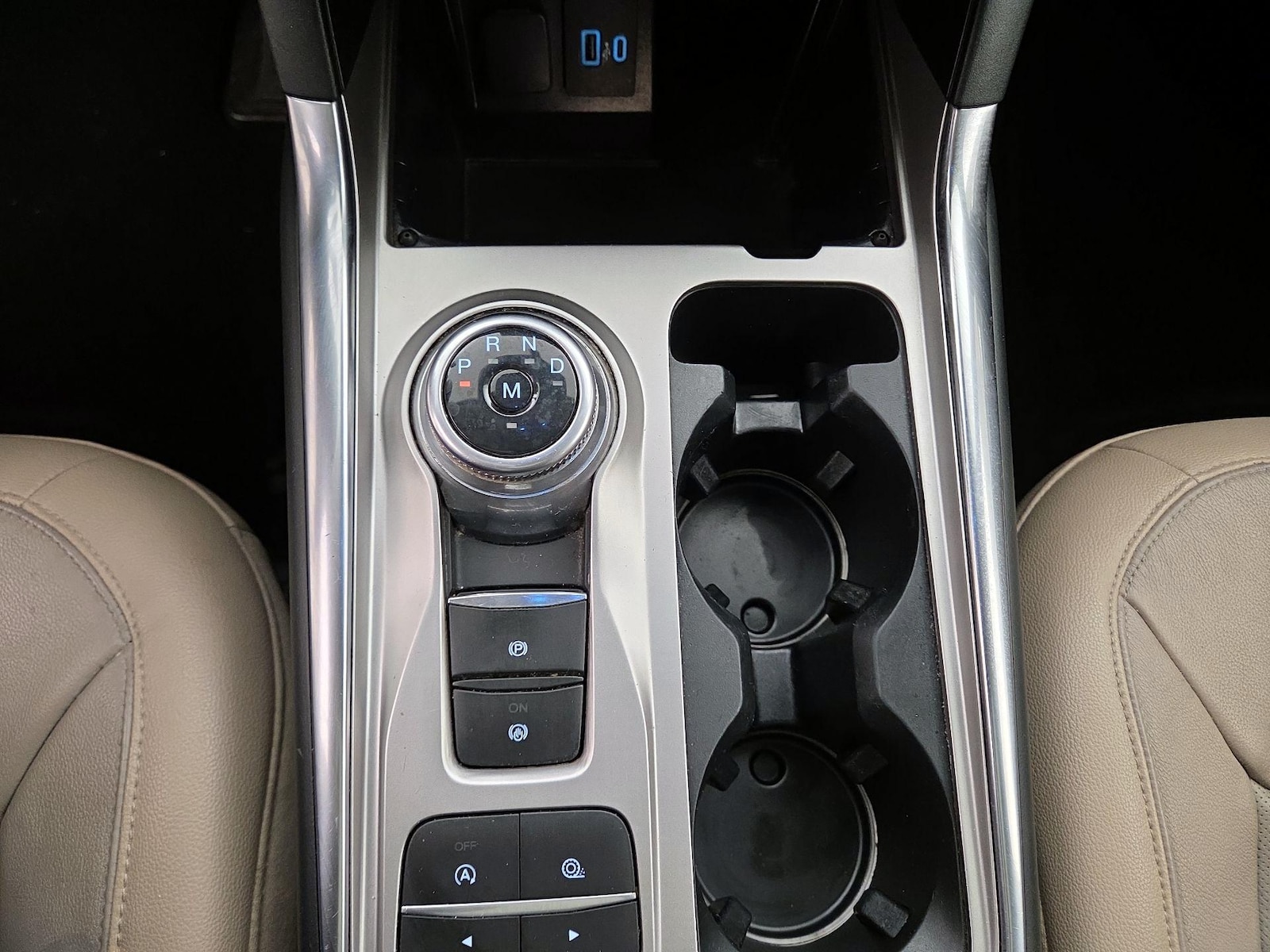 2020 Ford Explorer Limited - Photo 19