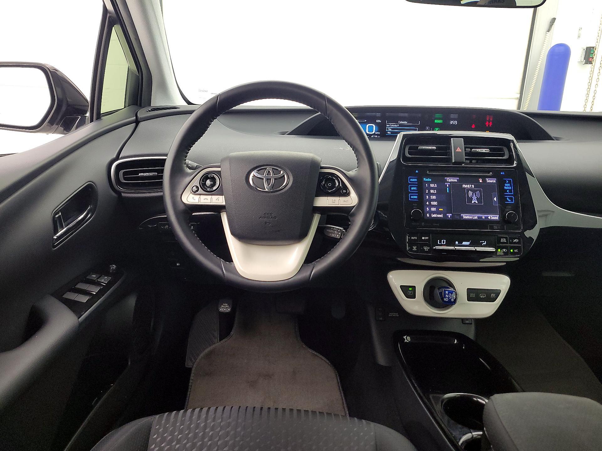 Thumbnail: 2019 Toyota Prius Prime - 10