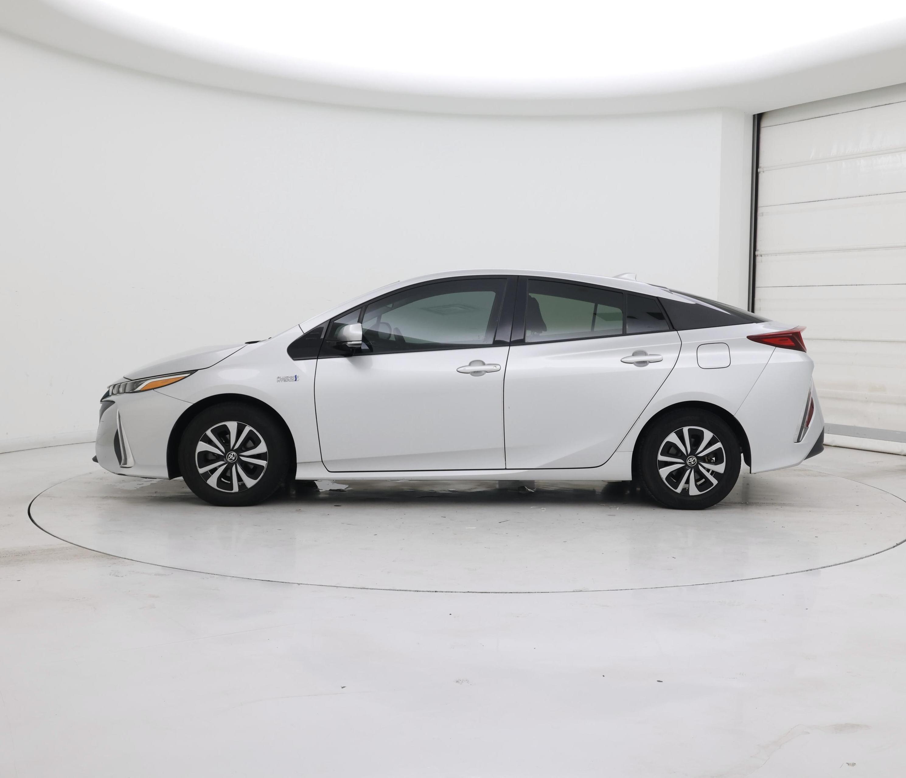 Thumbnail: 2019 Toyota Prius Prime - 3