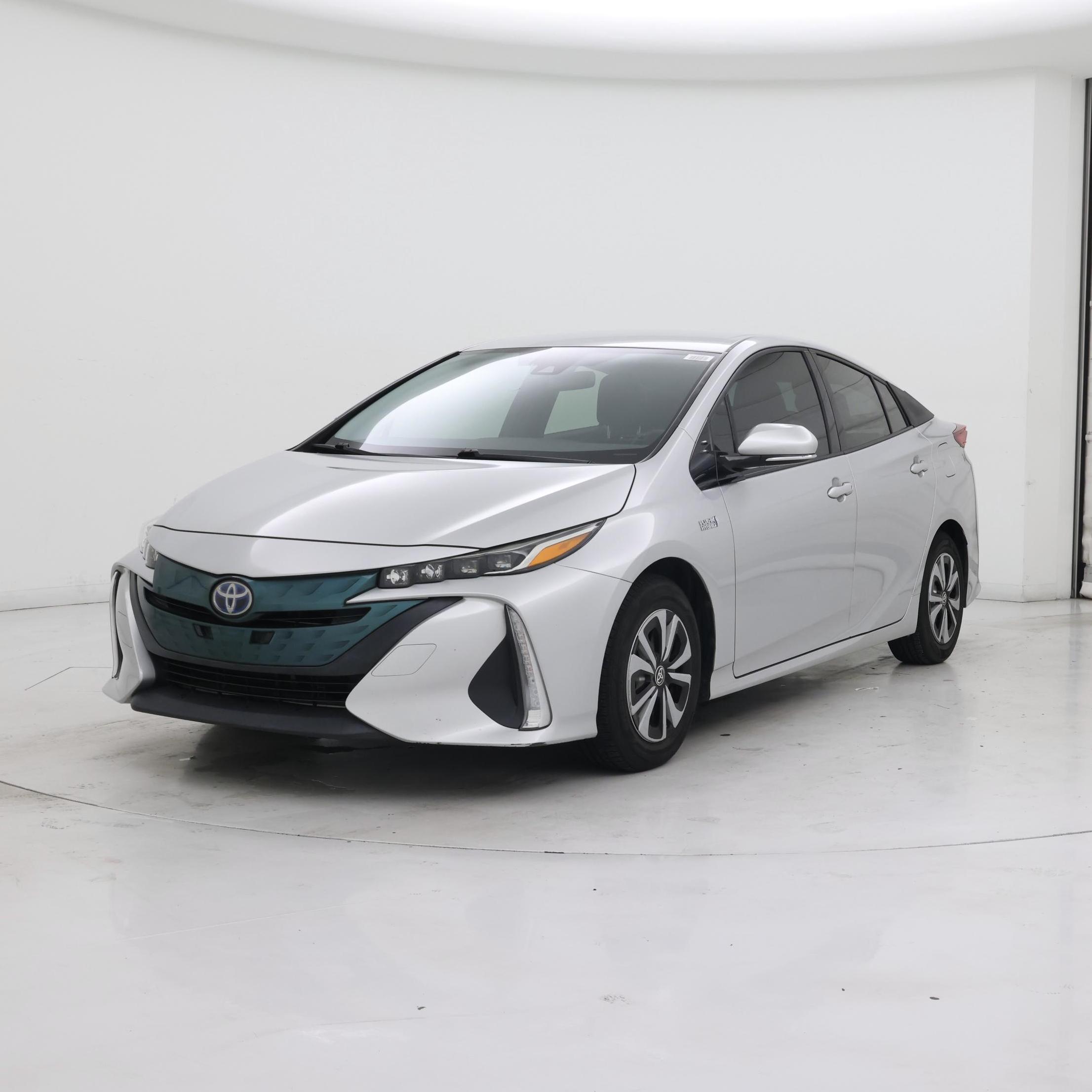 Thumbnail: 2019 Toyota Prius Prime - 4