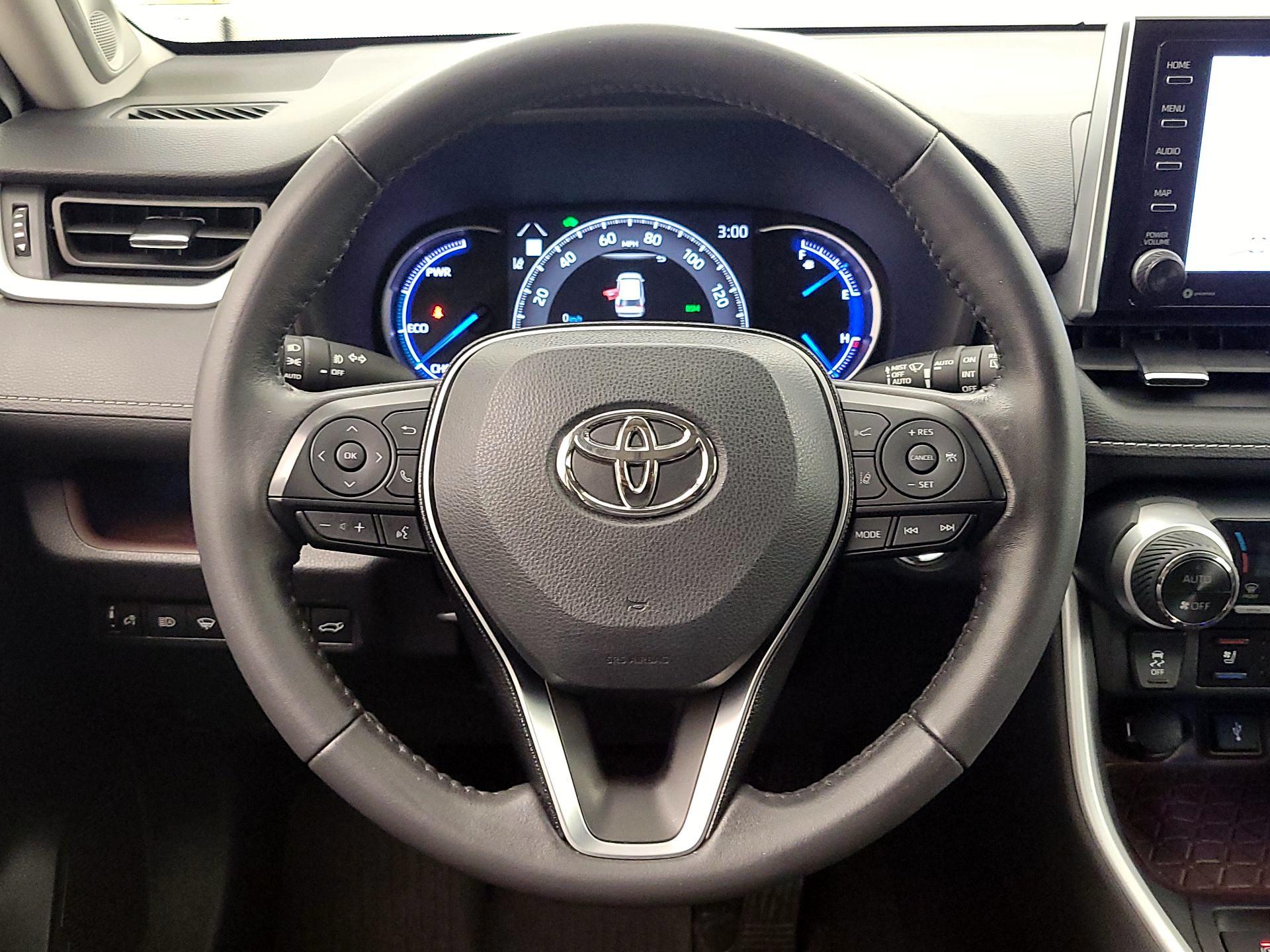 Thumbnail: 2021 Toyota RAV4 - 10