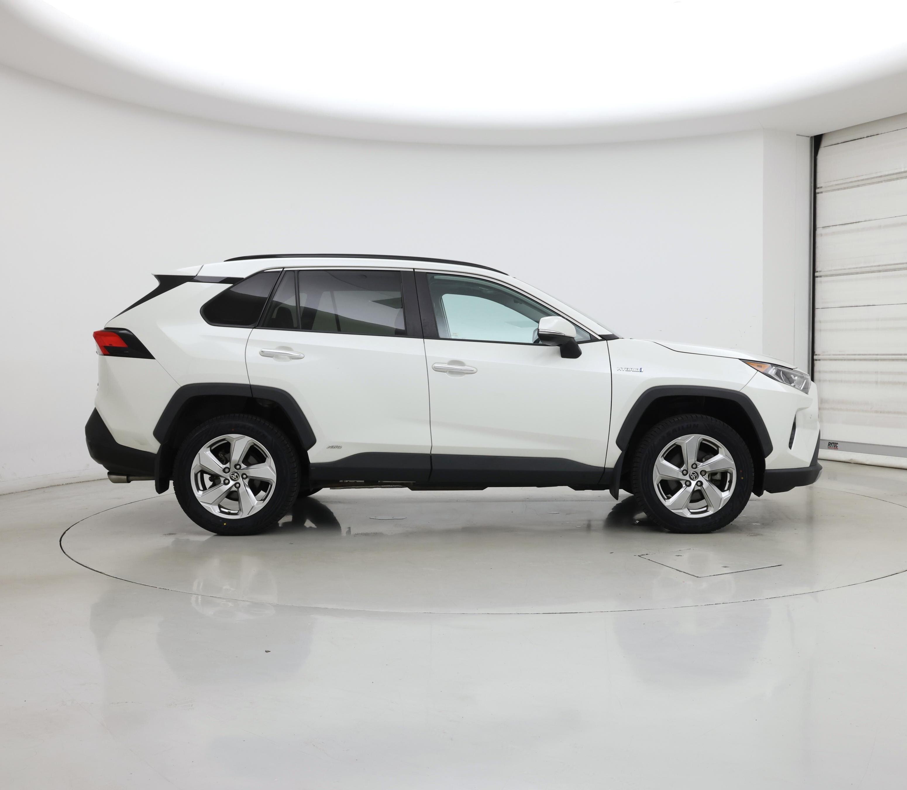 Thumbnail: 2021 Toyota RAV4 - 7