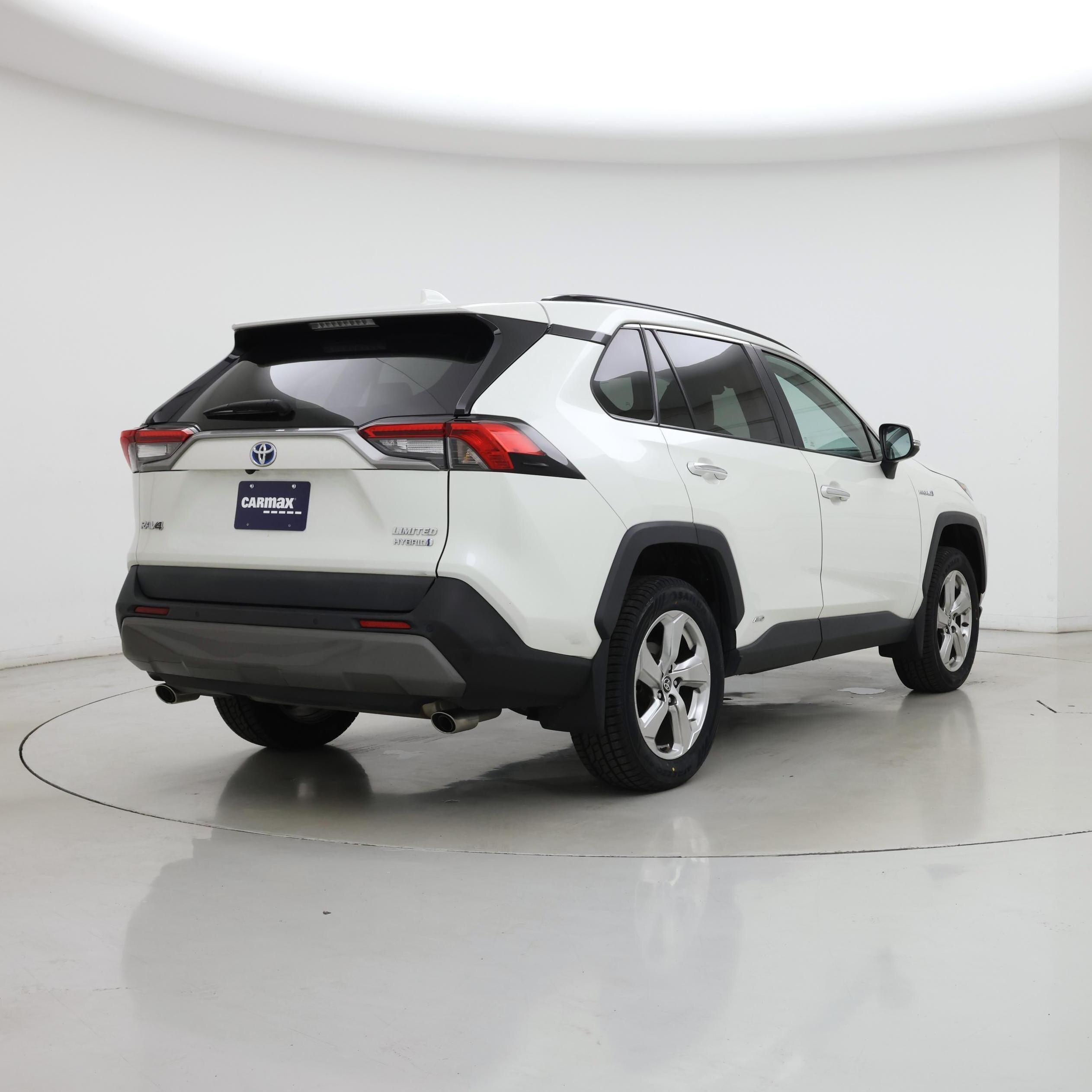 Thumbnail: 2021 Toyota RAV4 - 8