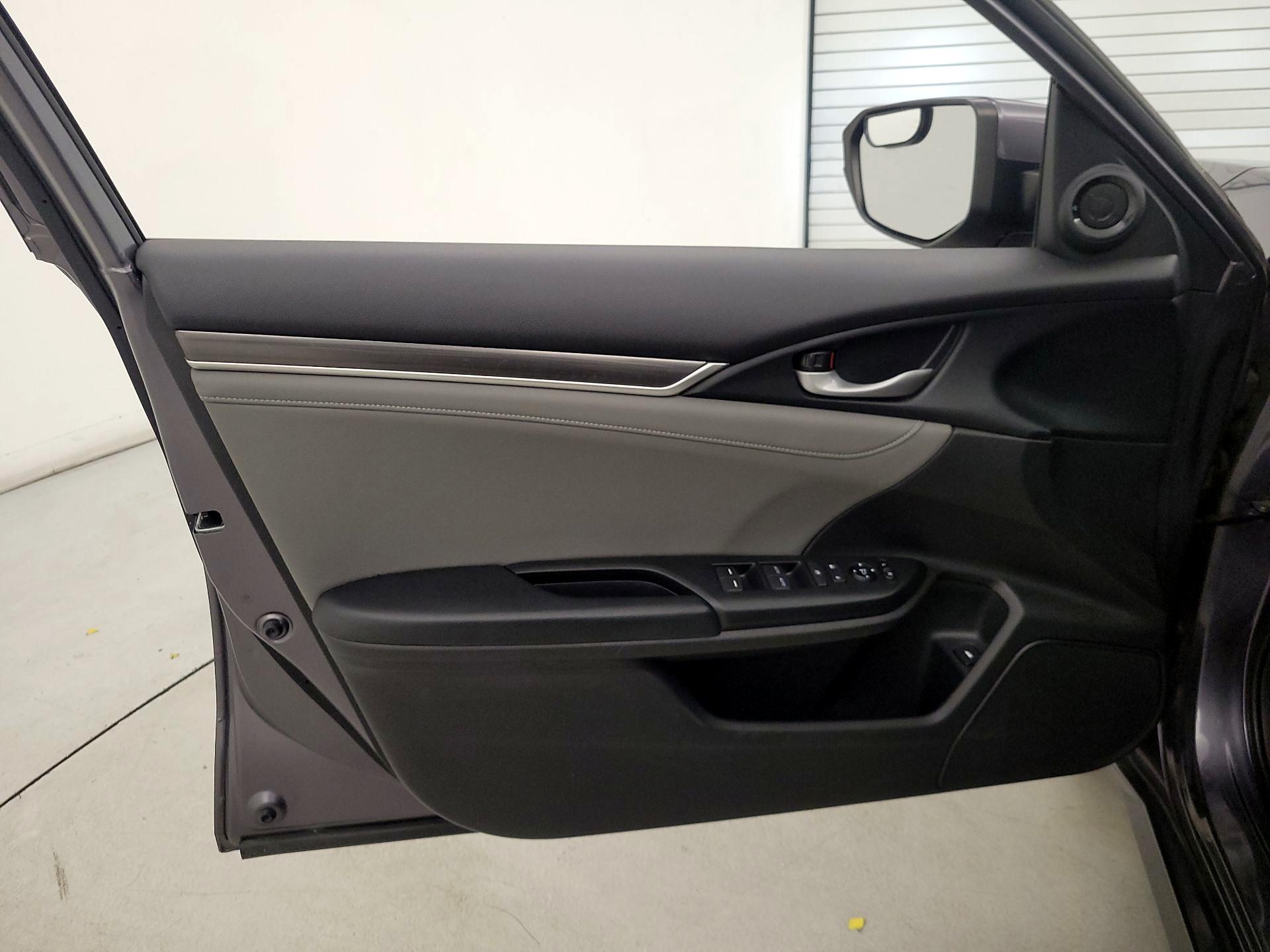 Thumbnail: 2020 Honda Civic - 12
