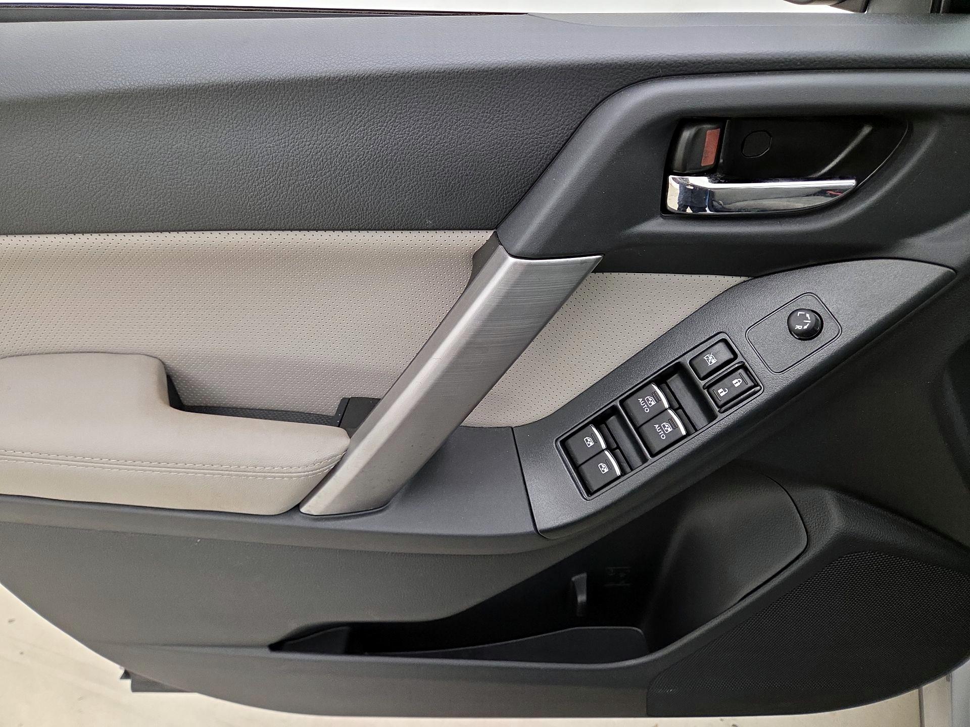 Thumbnail: 2017 Subaru Forester - 12