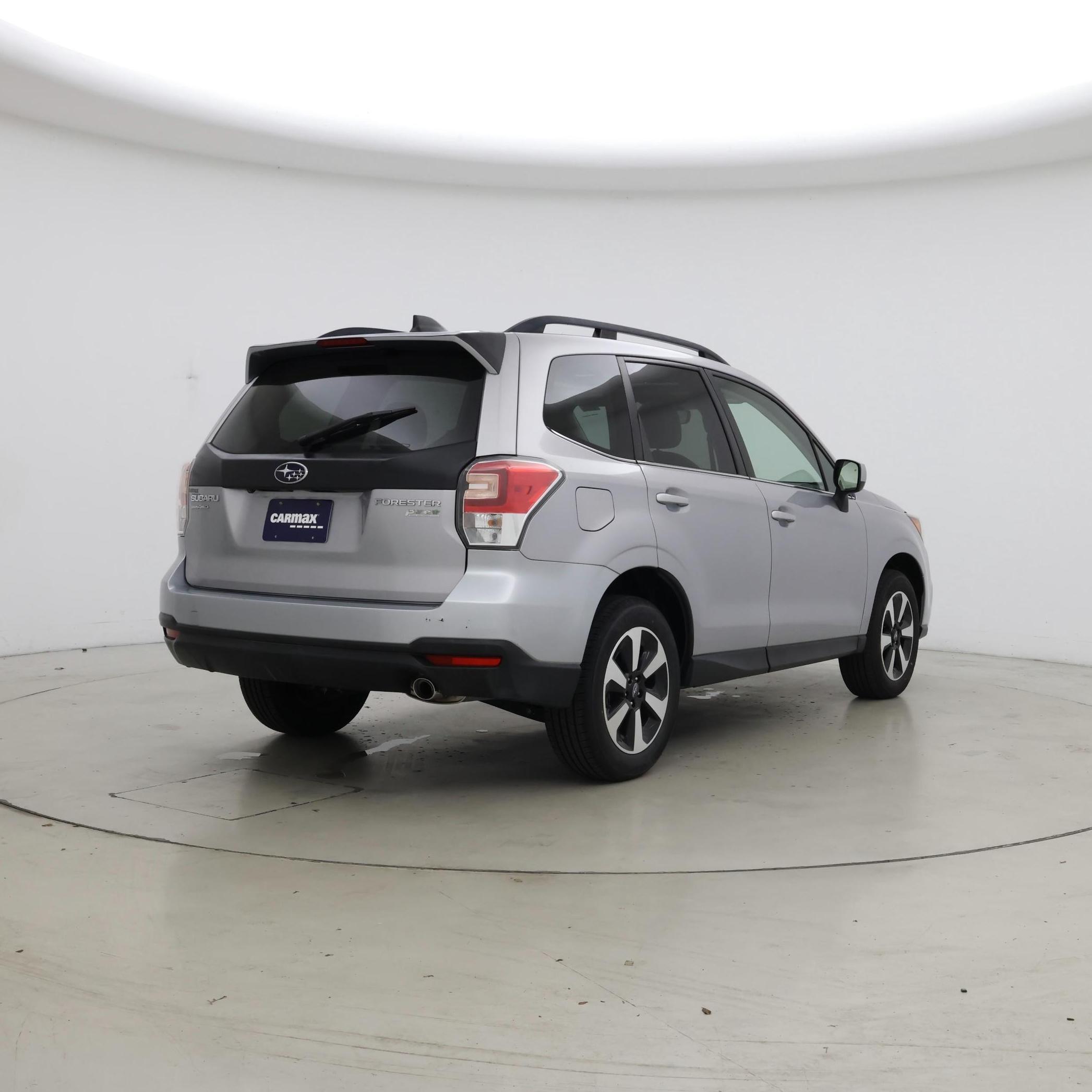 Thumbnail: 2017 Subaru Forester - 8