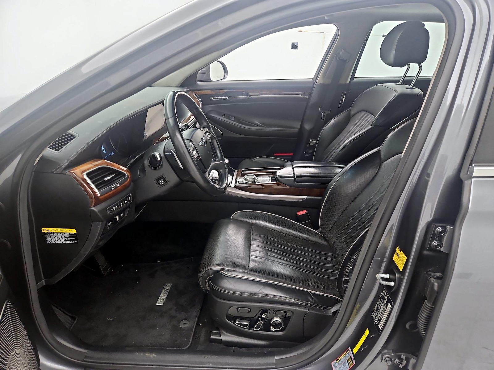2017 GENESIS G90 Premium - Photo 12