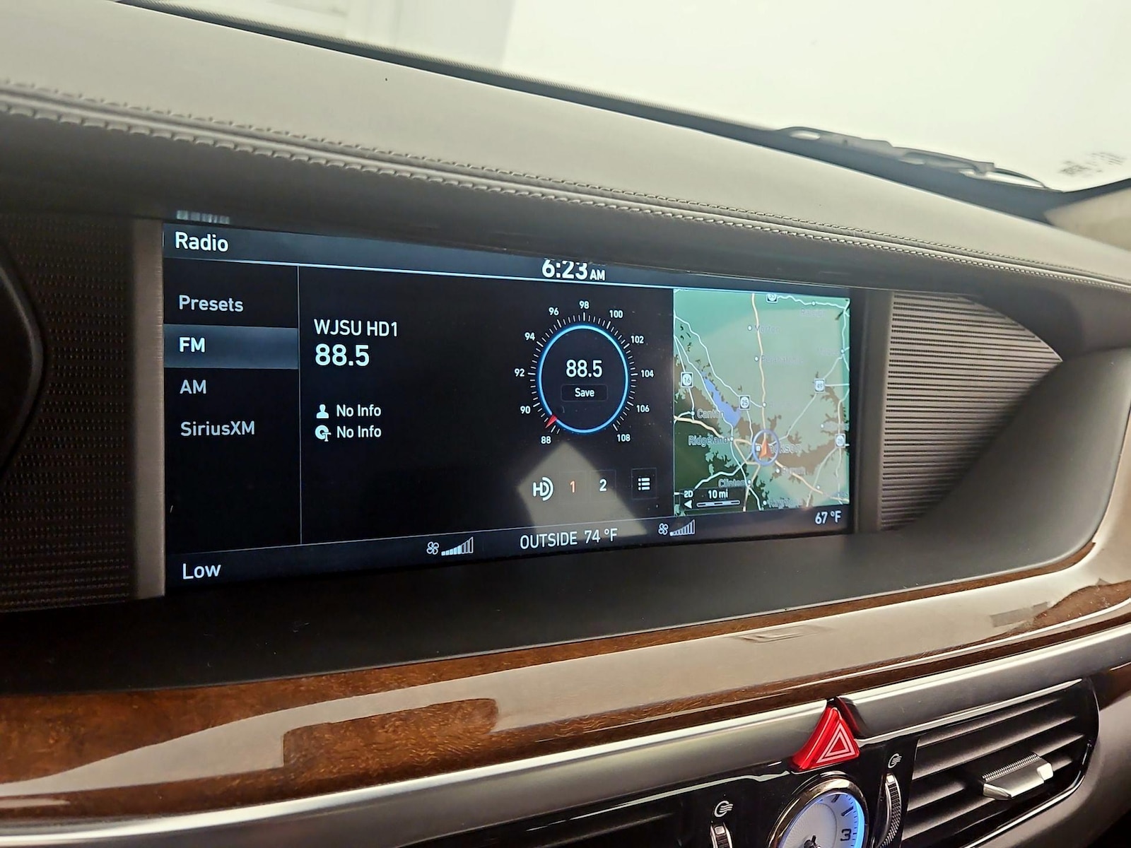 2017 GENESIS G90 Premium - Photo 16