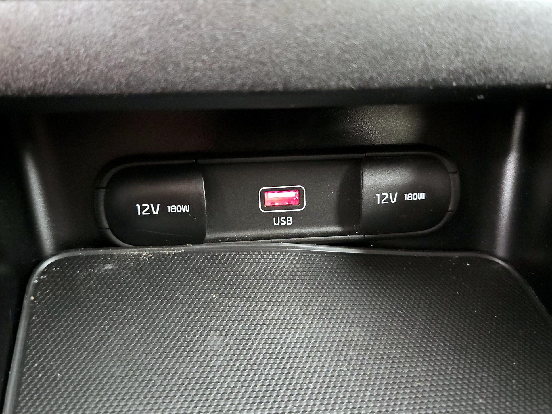 Thumbnail: 2023 Kia Forte - 18