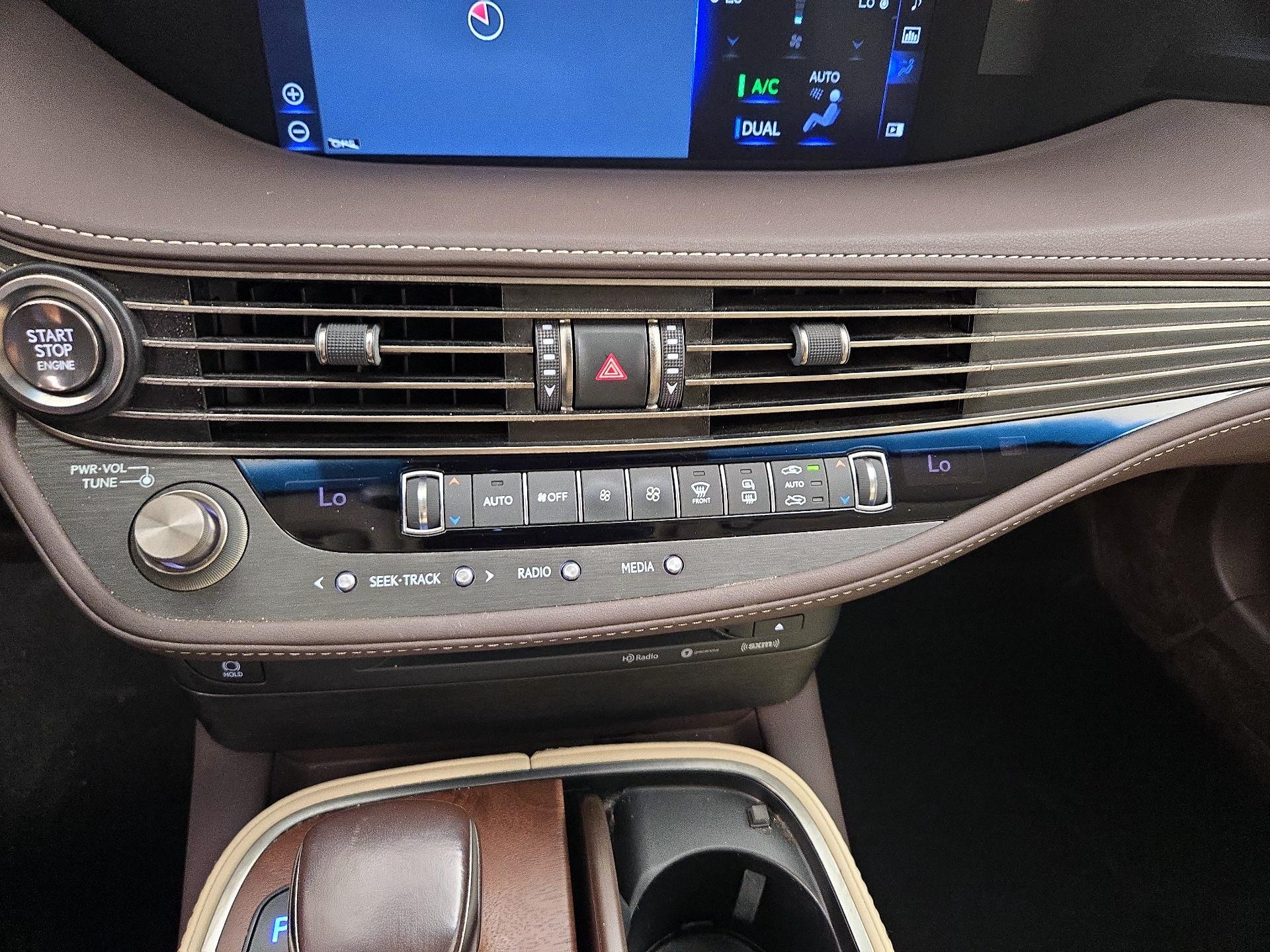 Thumbnail: 2019 Lexus LS - 17