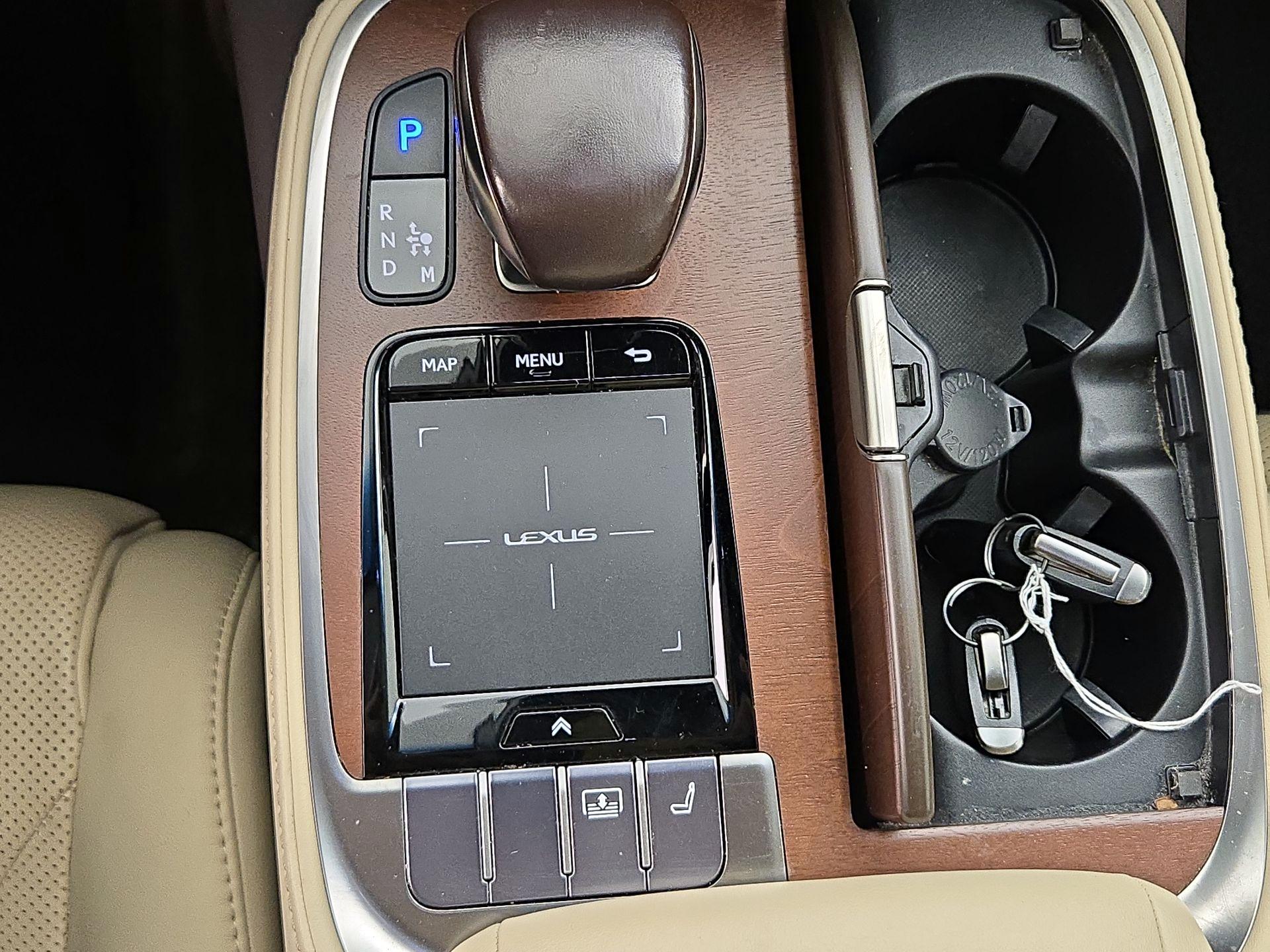 Thumbnail: 2019 Lexus LS - 18