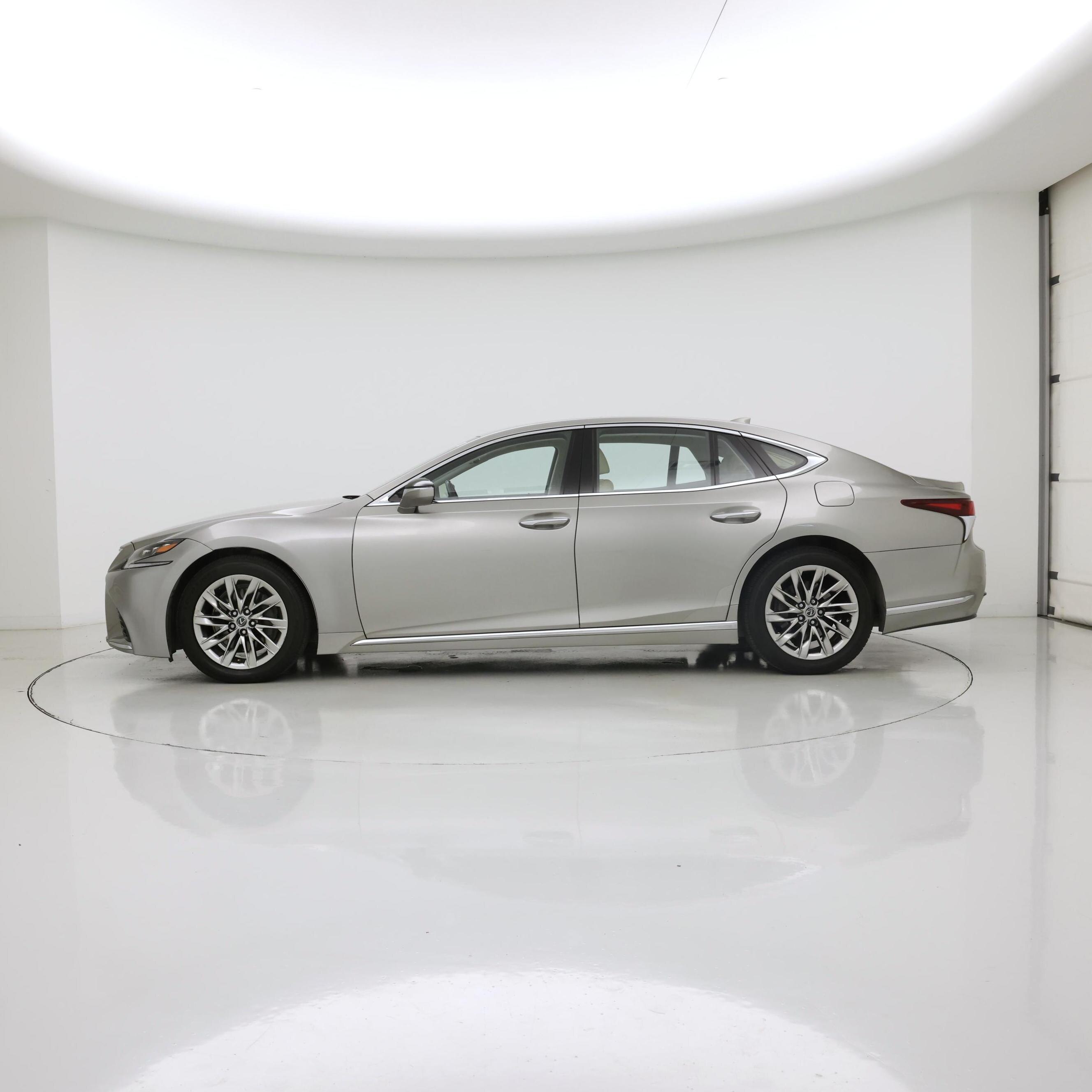 Thumbnail: 2019 Lexus LS - 3