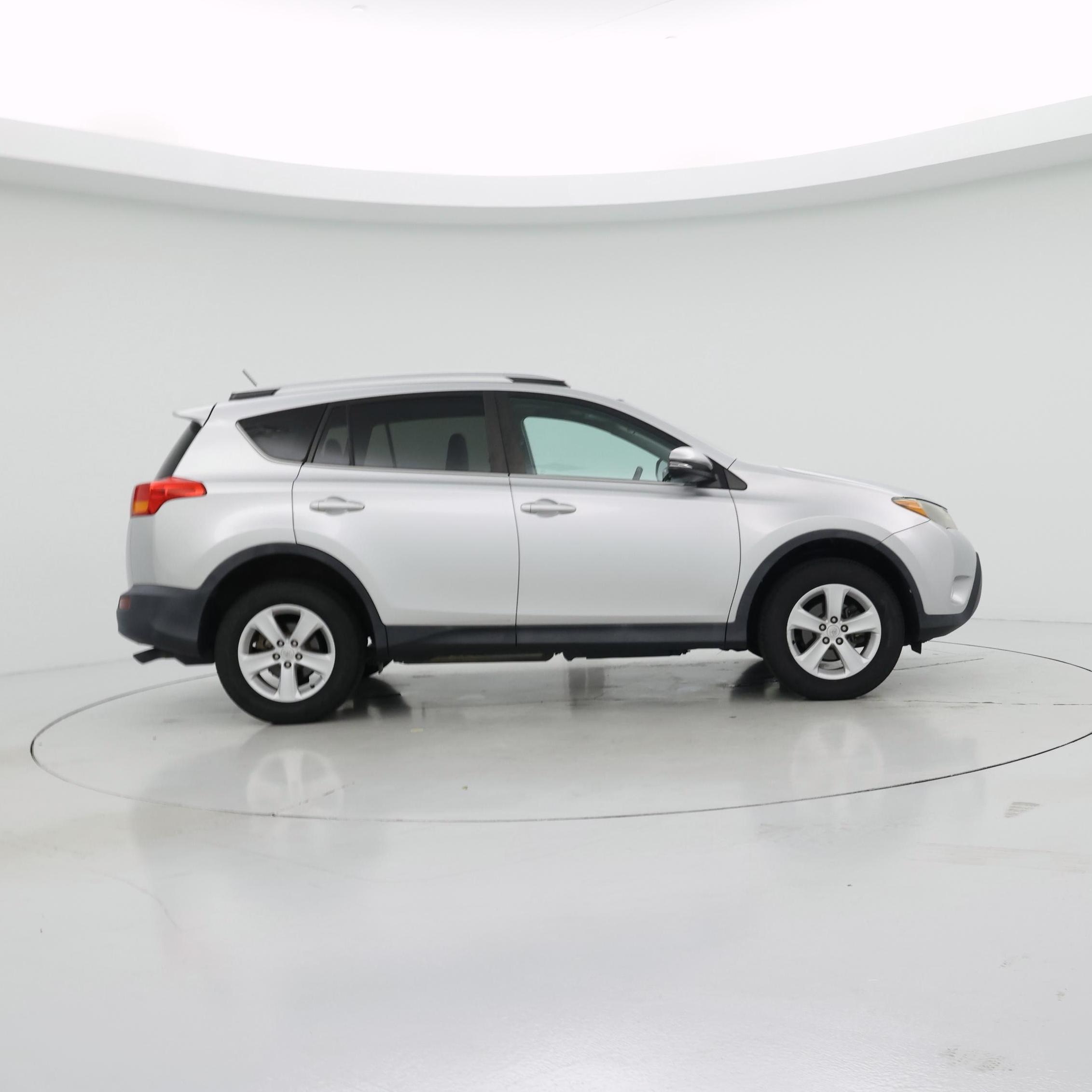 Thumbnail: 2014 Toyota RAV4 - 7