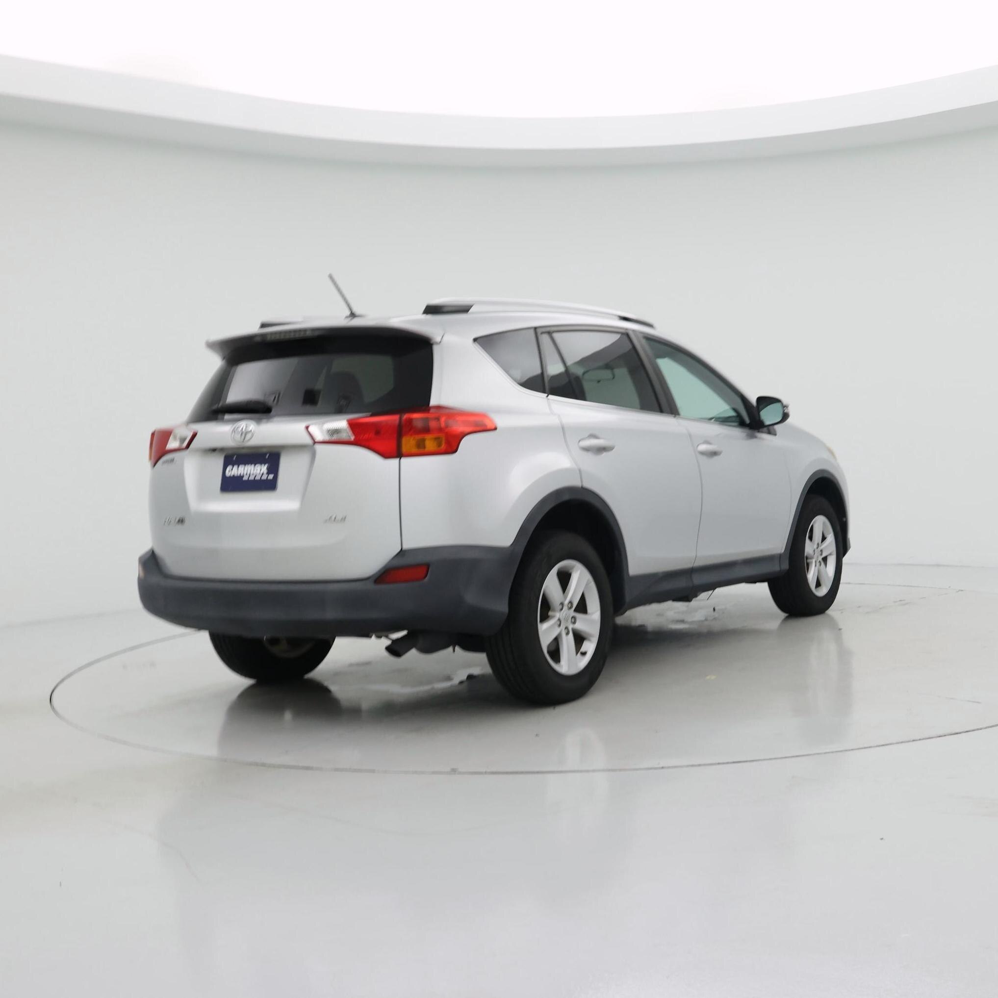 Thumbnail: 2014 Toyota RAV4 - 8
