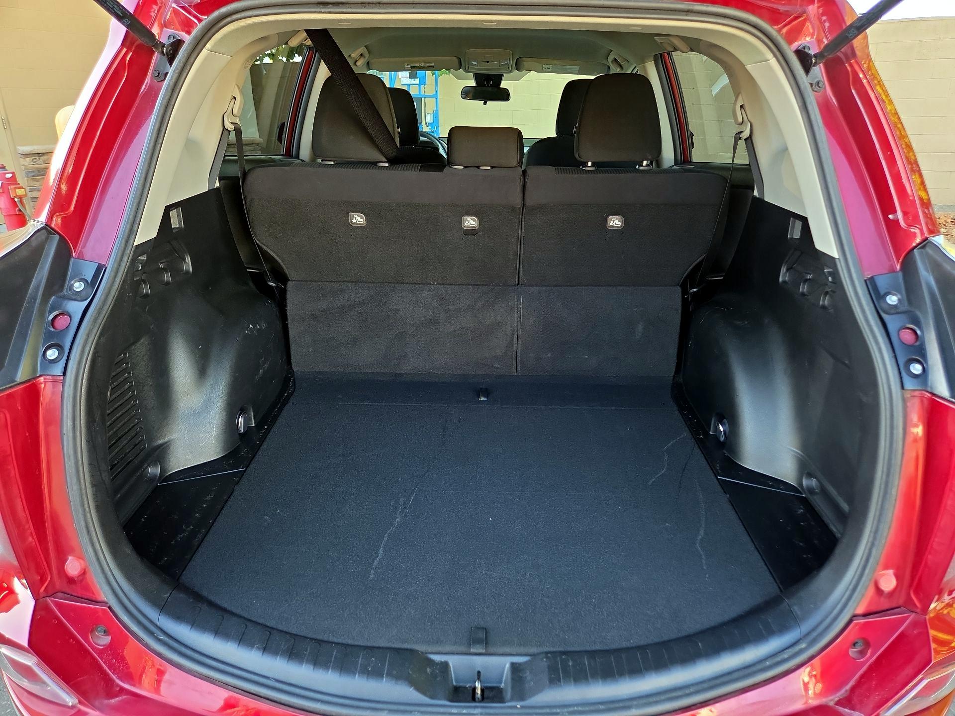 Thumbnail: 2018 Toyota RAV4 - 18