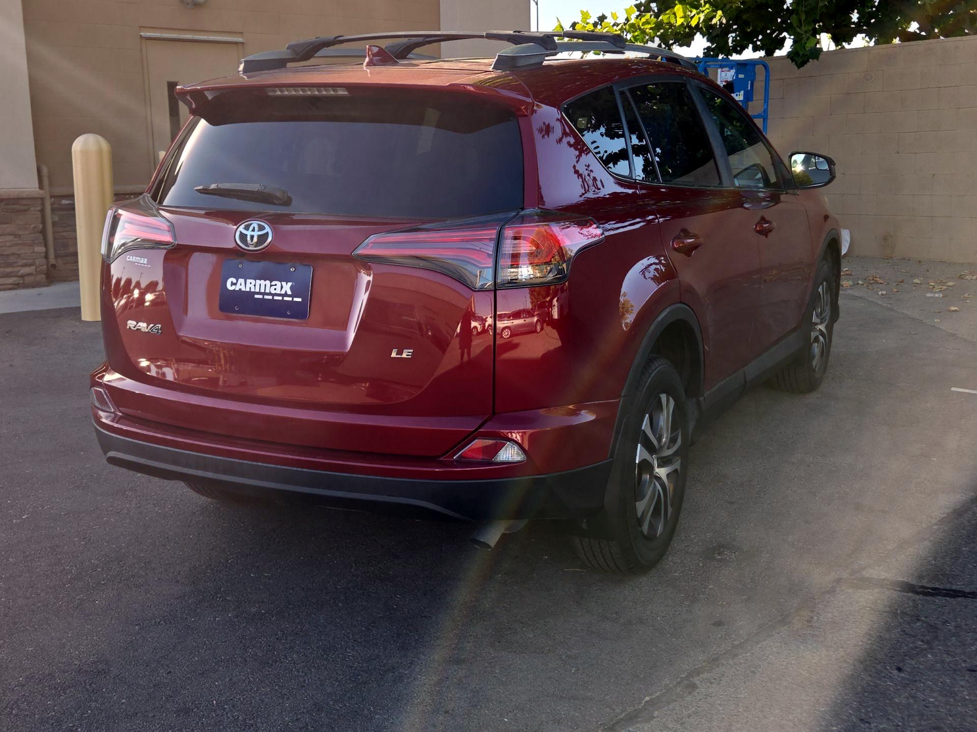 Thumbnail: 2018 Toyota RAV4 - 5