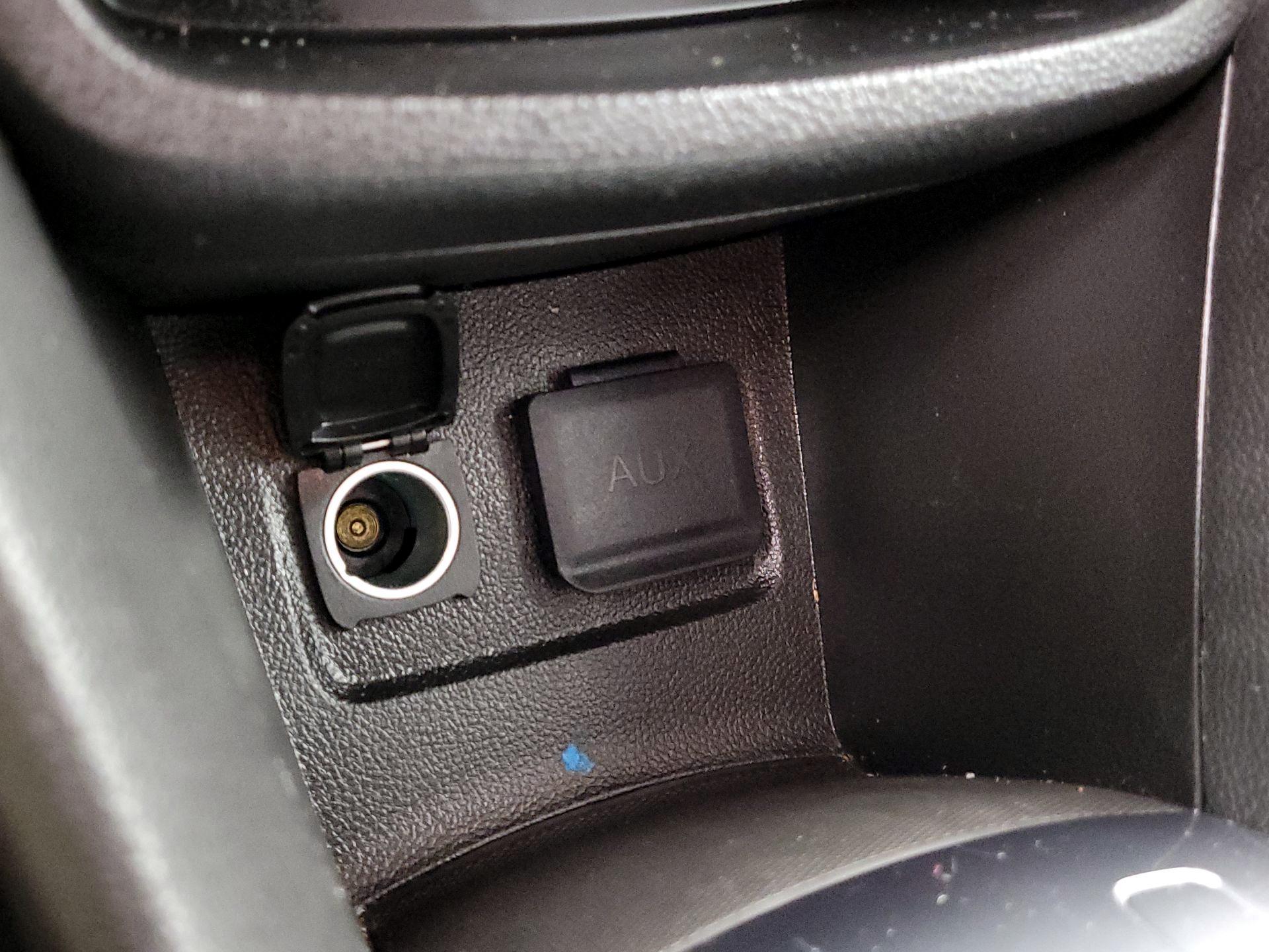 Thumbnail: 2016 Buick Encore - 18