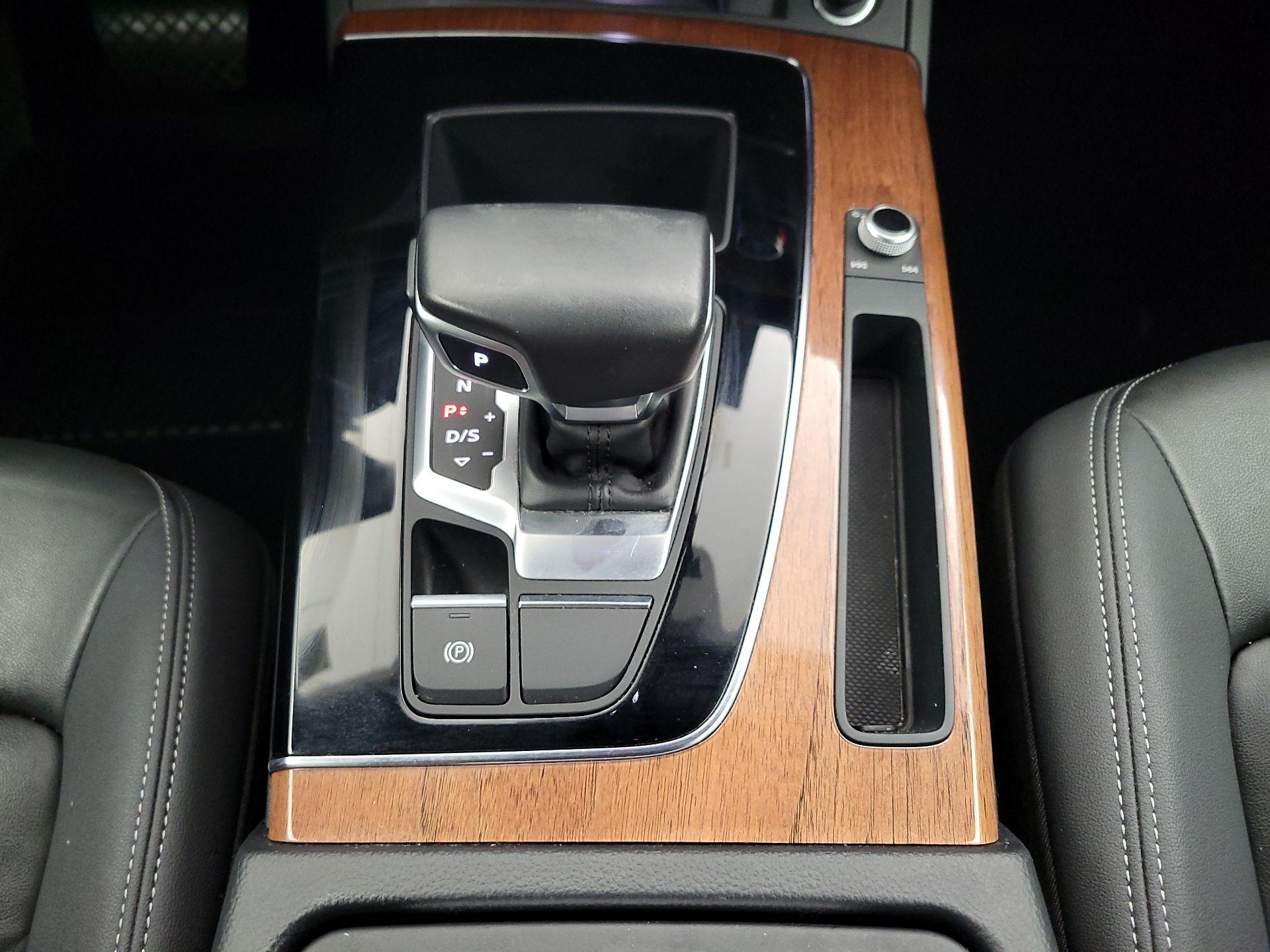 Thumbnail: 2021 Audi Q5 - 17