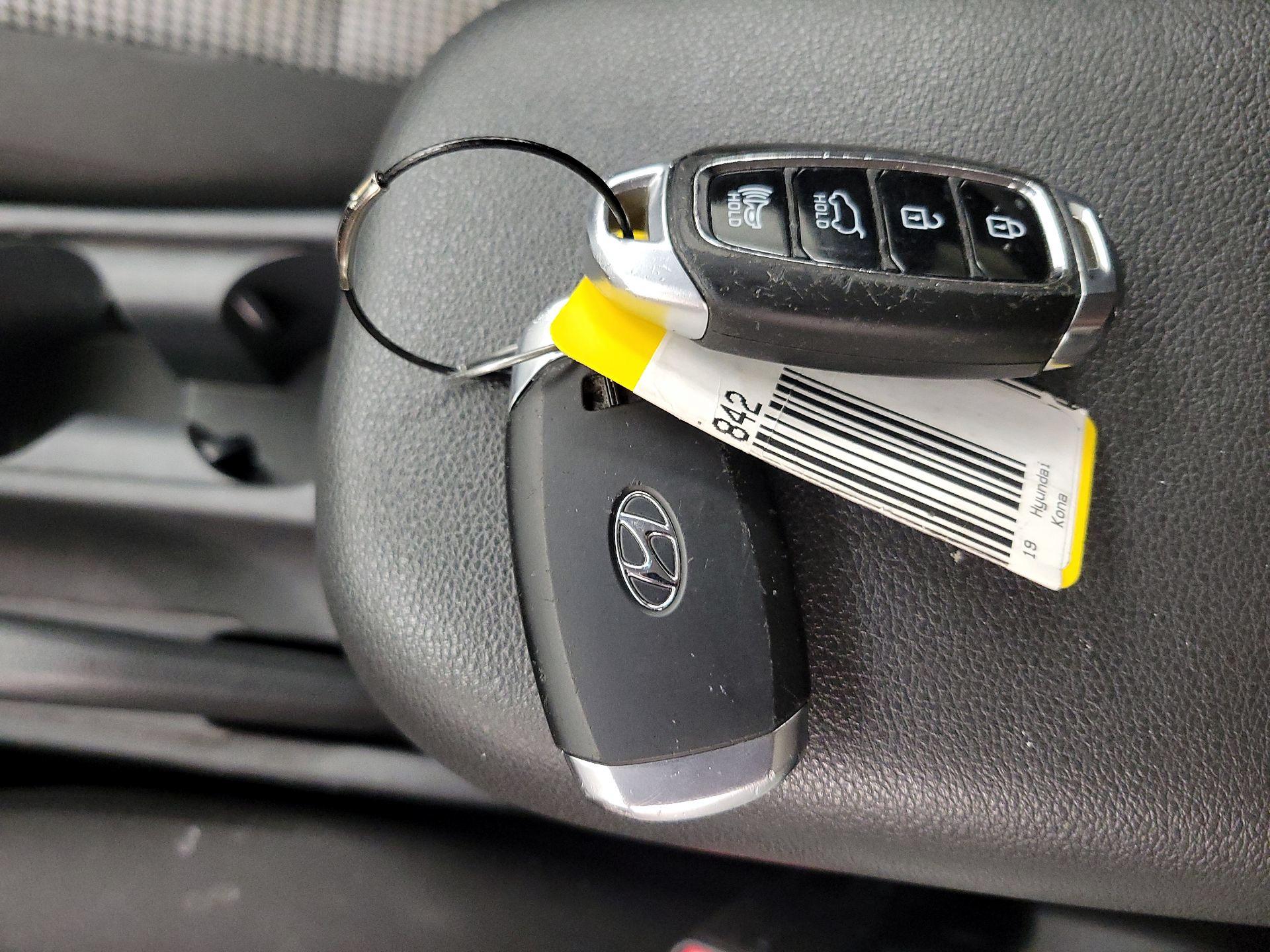 Thumbnail: 2019 Hyundai Kona - 18