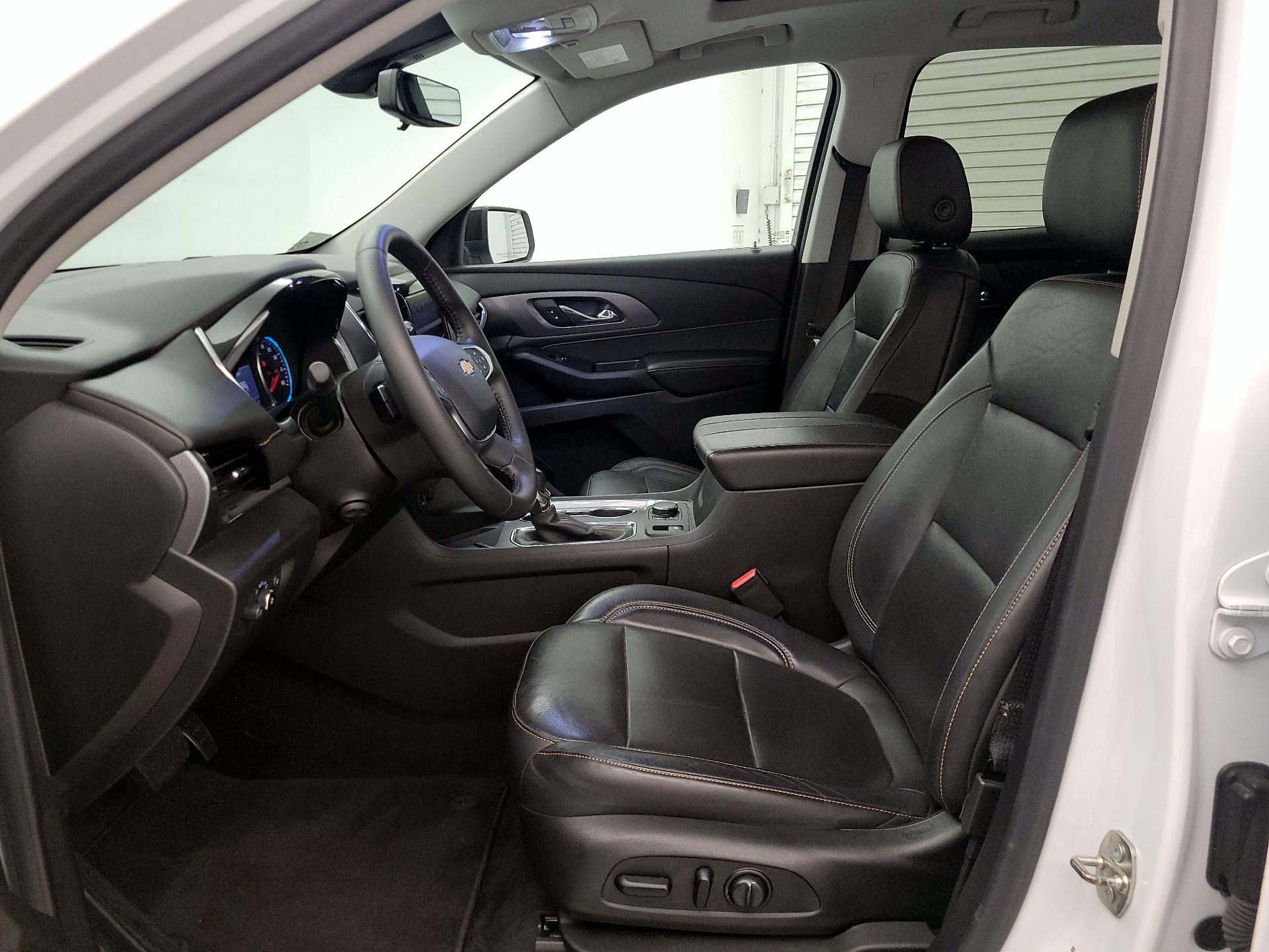 Thumbnail: 2021 Chevrolet Traverse - 9