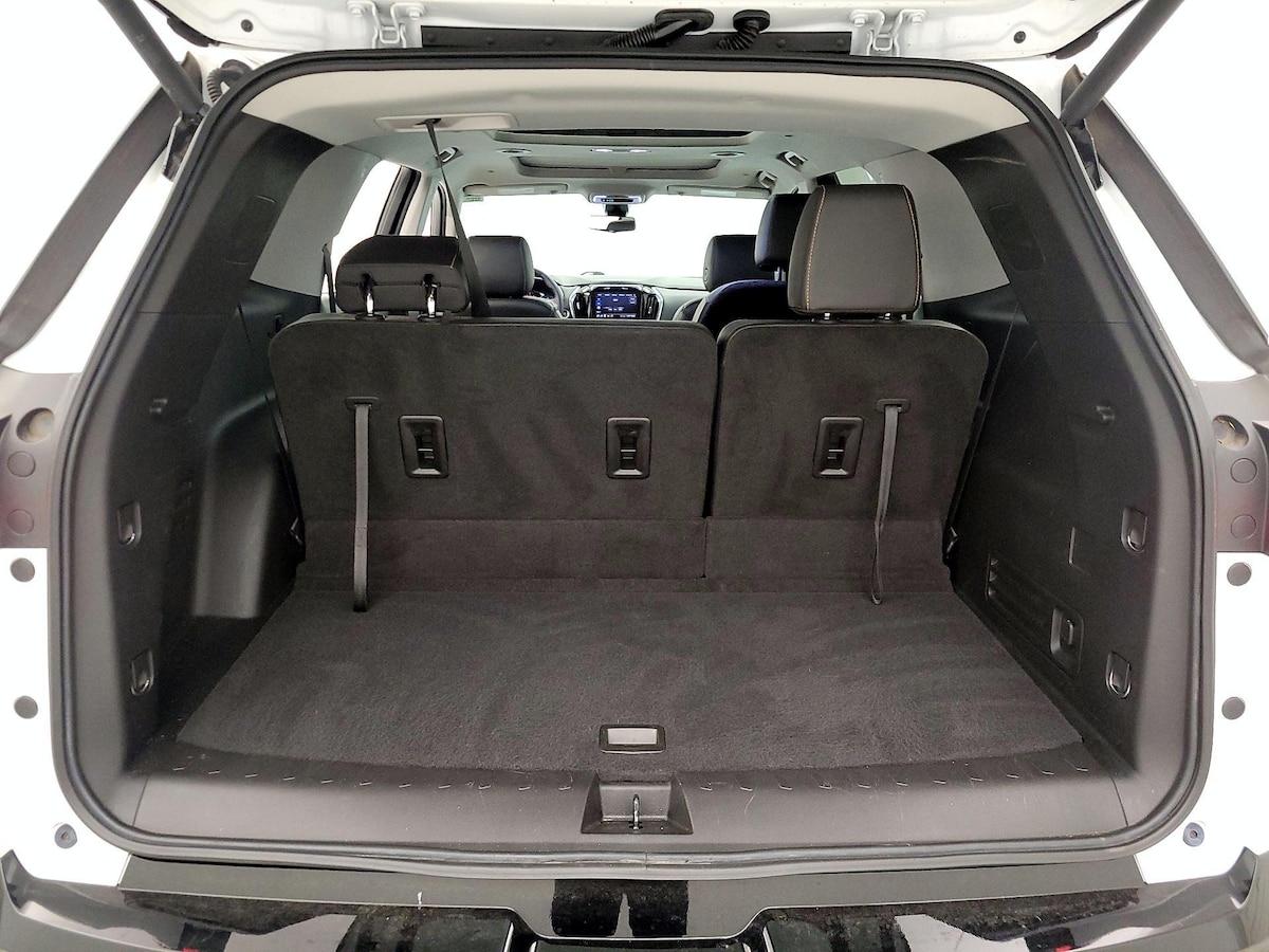 Trunk/Cargo (Seats Up)