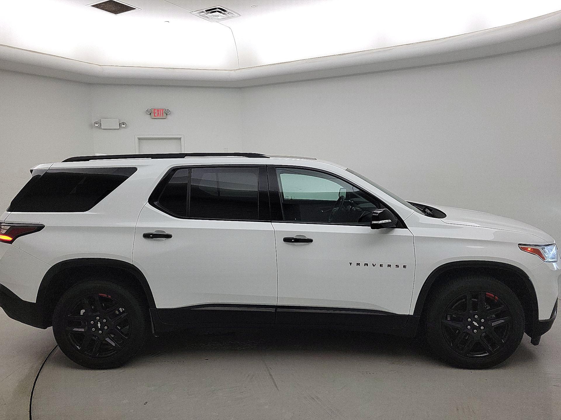 Thumbnail: 2021 Chevrolet Traverse - 4