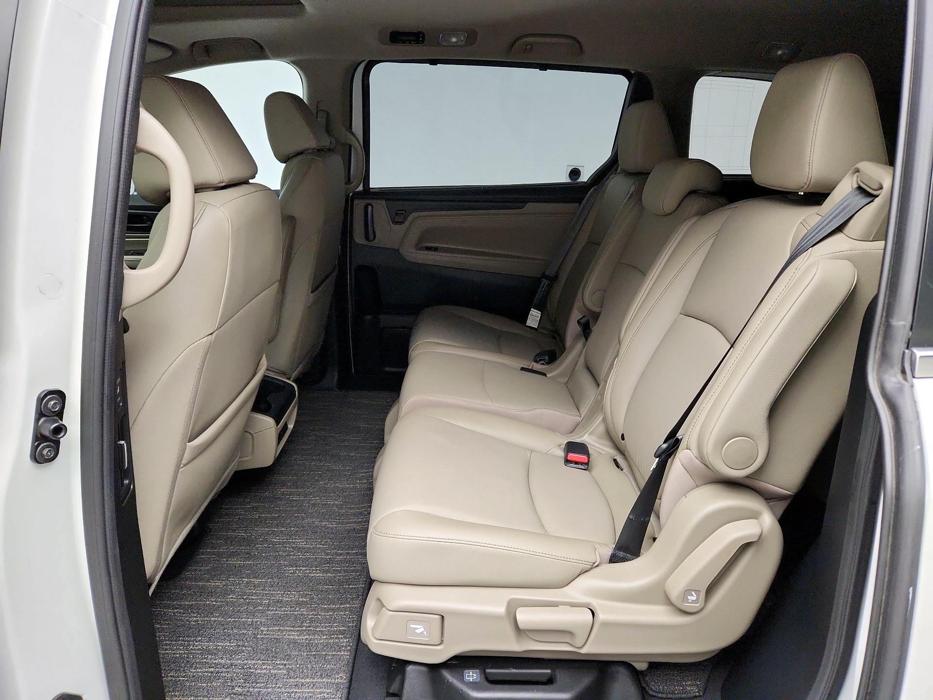 Thumbnail: 2022 Honda Odyssey - 18