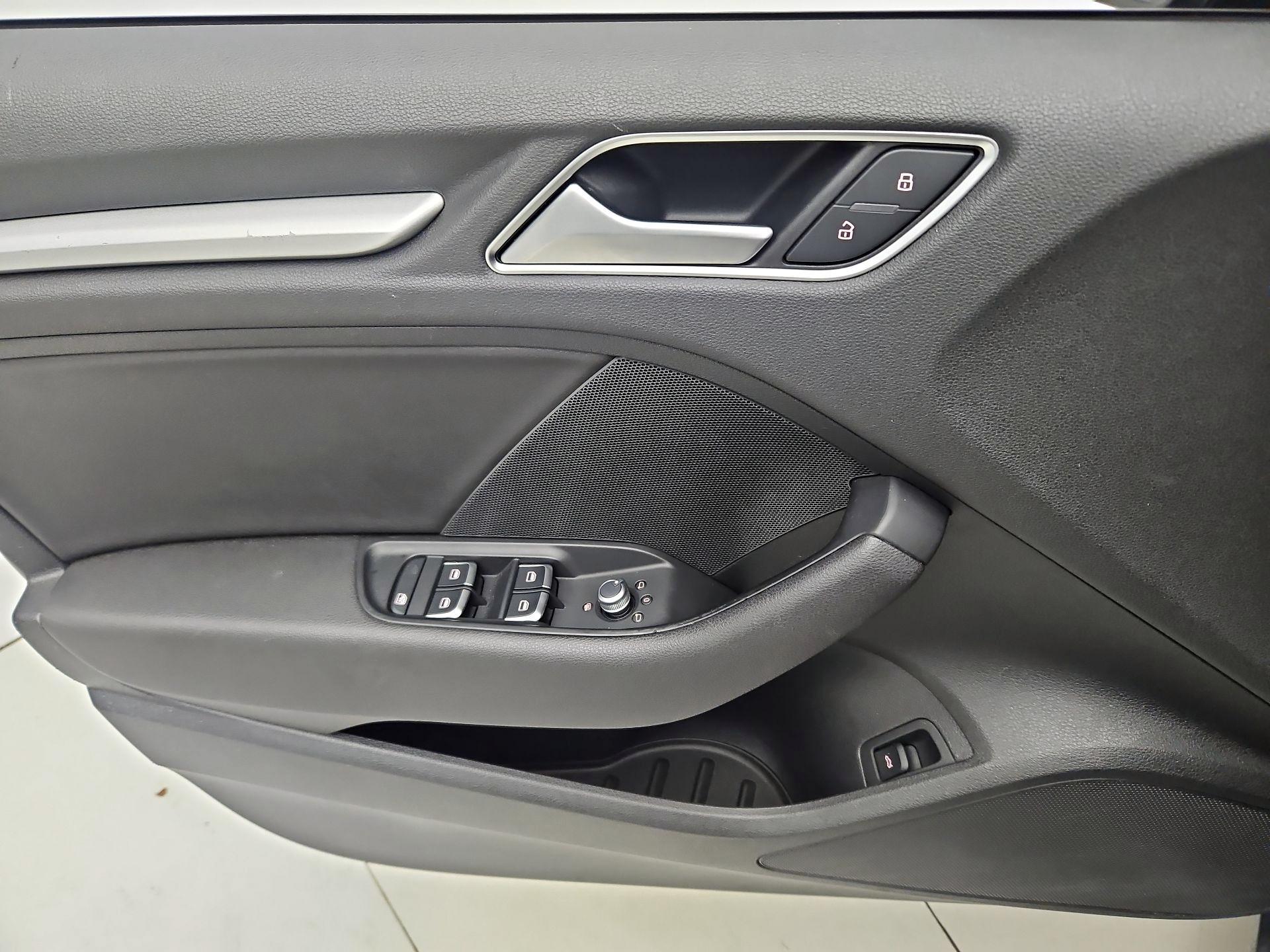 Thumbnail: 2016 Audi A3 - 12