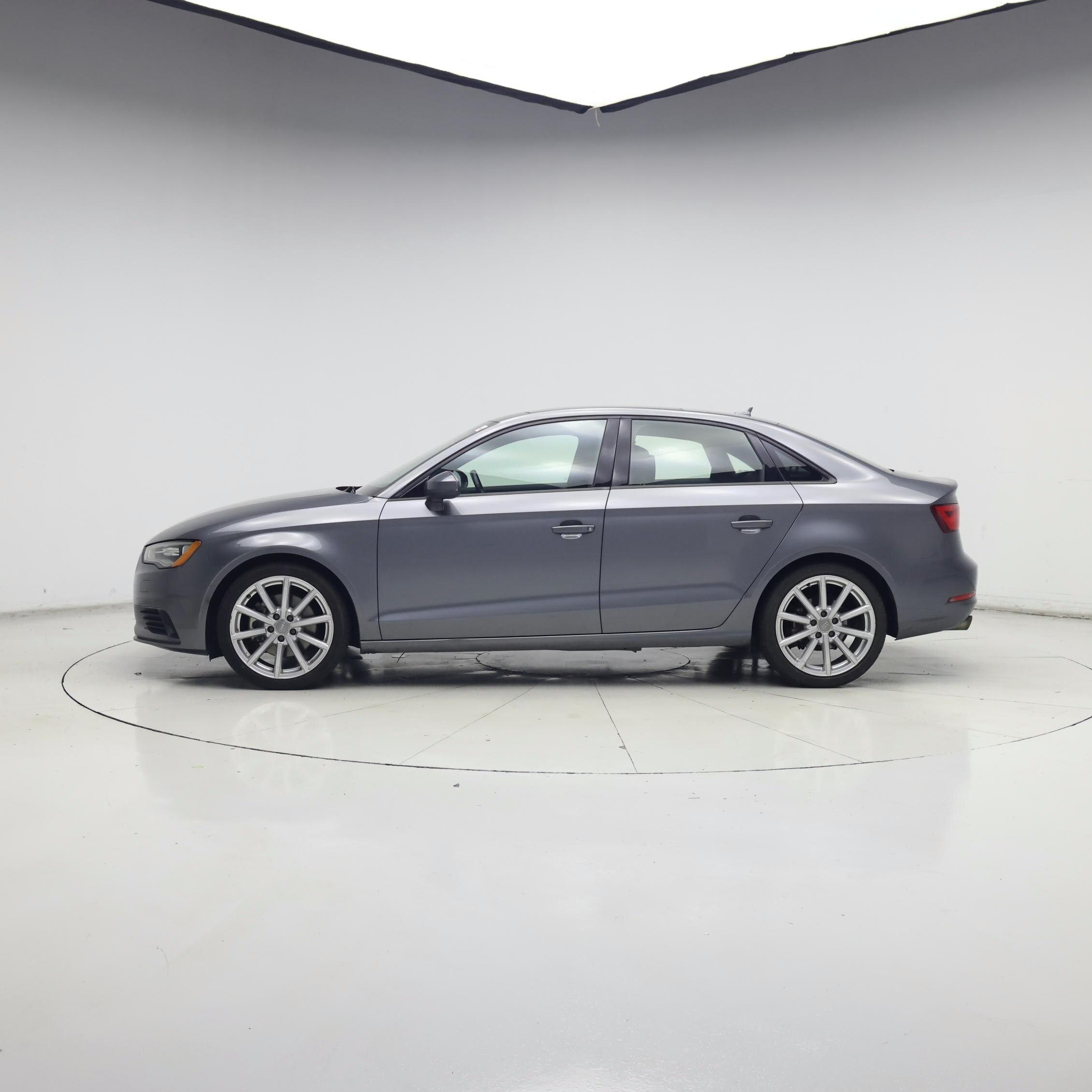 Thumbnail: 2016 Audi A3 - 3