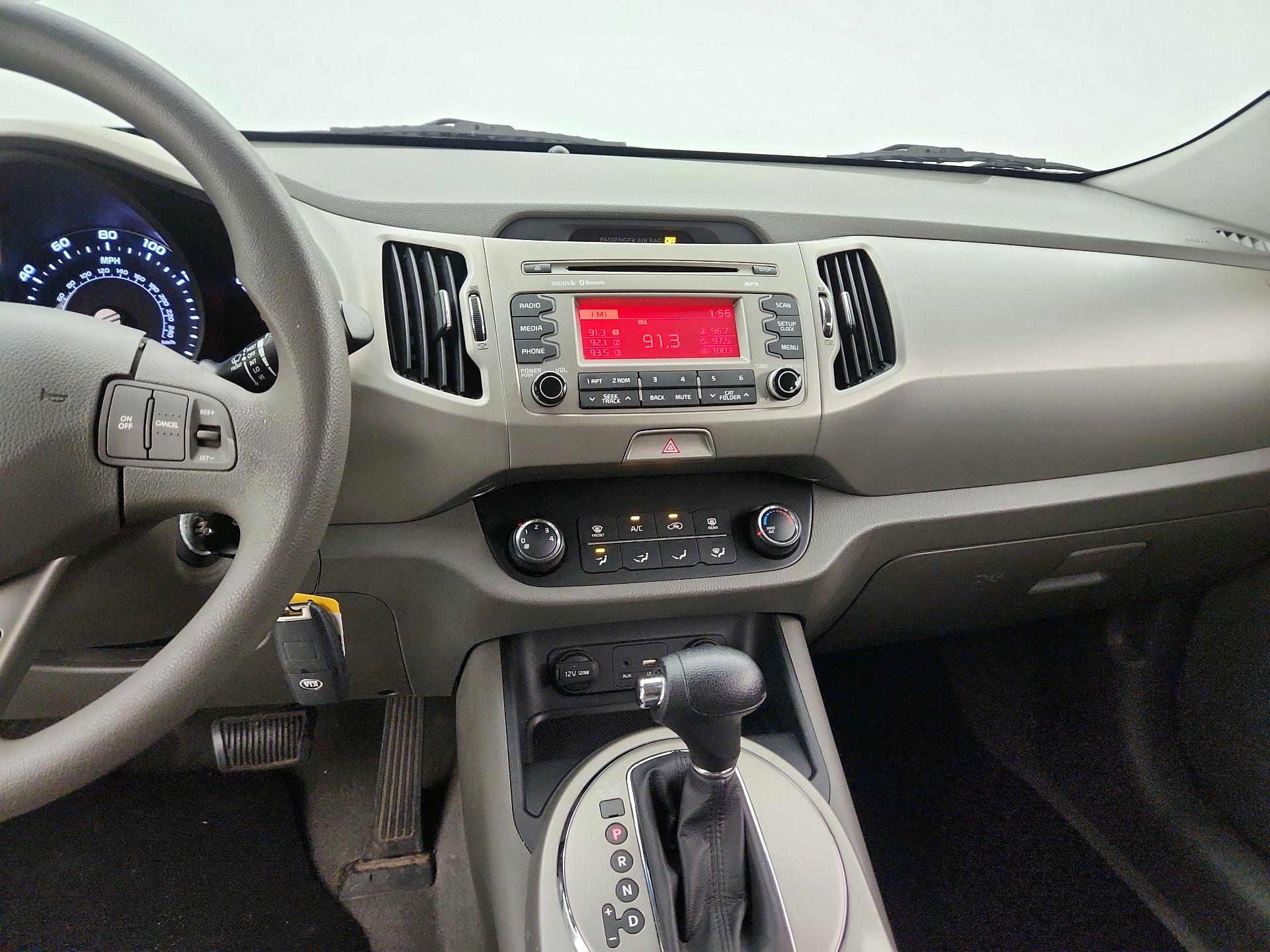 Thumbnail: 2015 Kia Sportage - 9