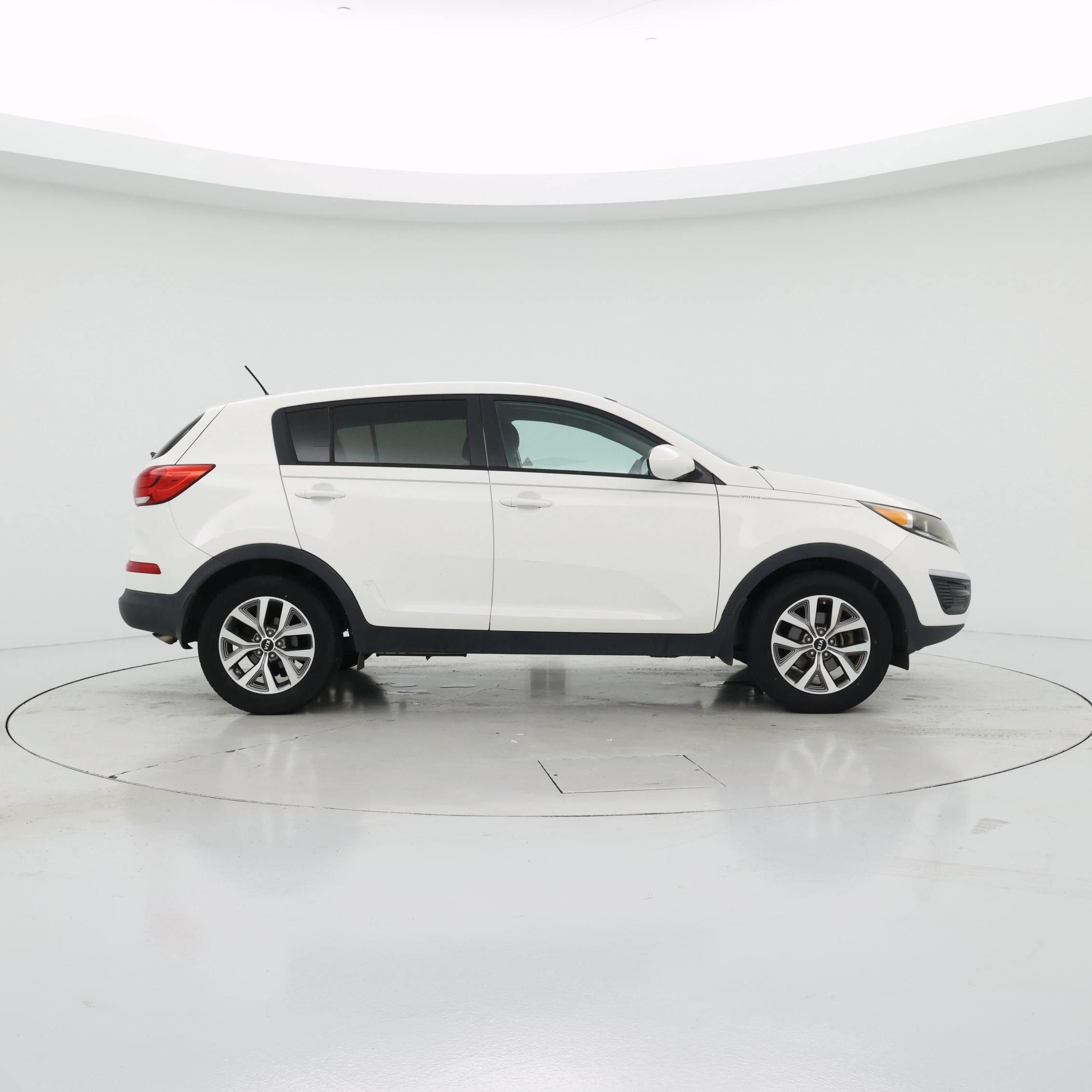 Thumbnail: 2015 Kia Sportage - 7