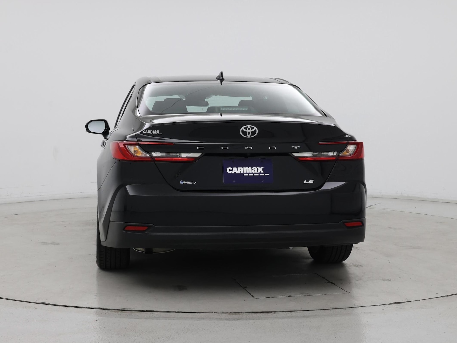 2025 Toyota Camry LE - Photo 7