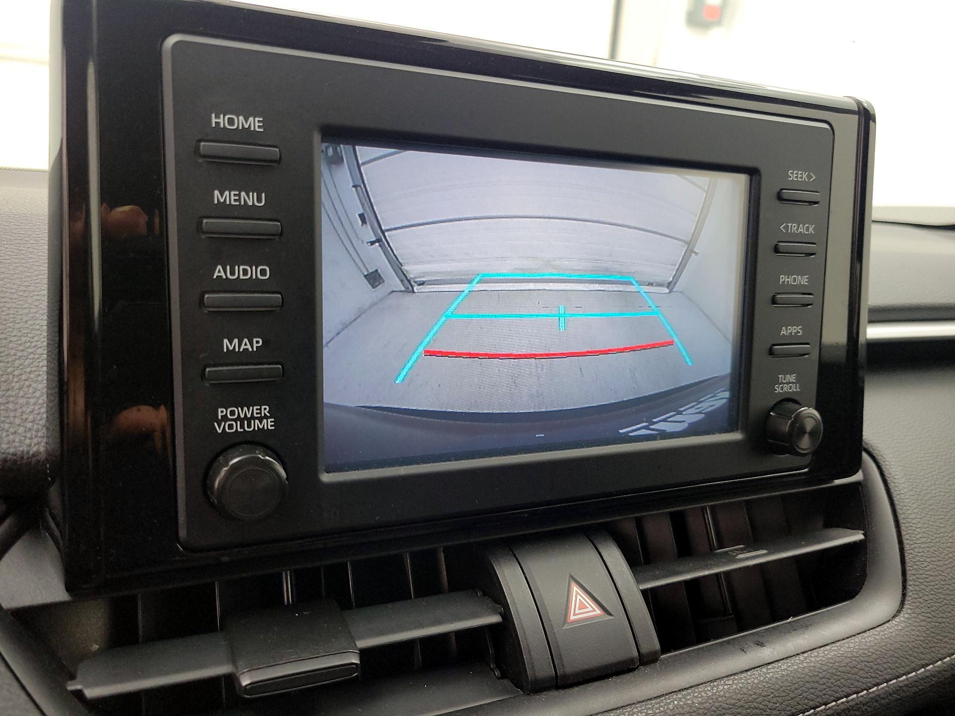 Thumbnail: 2019 Toyota RAV4 - 15