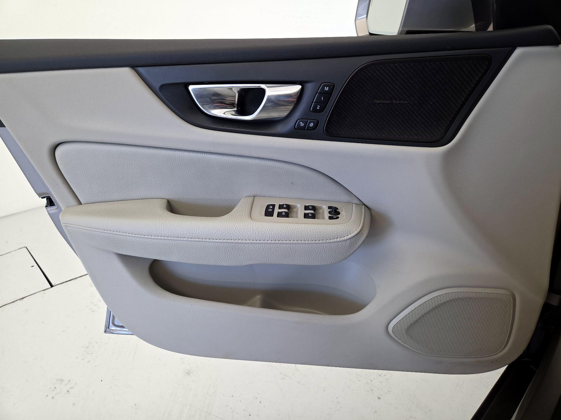 Thumbnail: 2021 Volvo S60 - 12